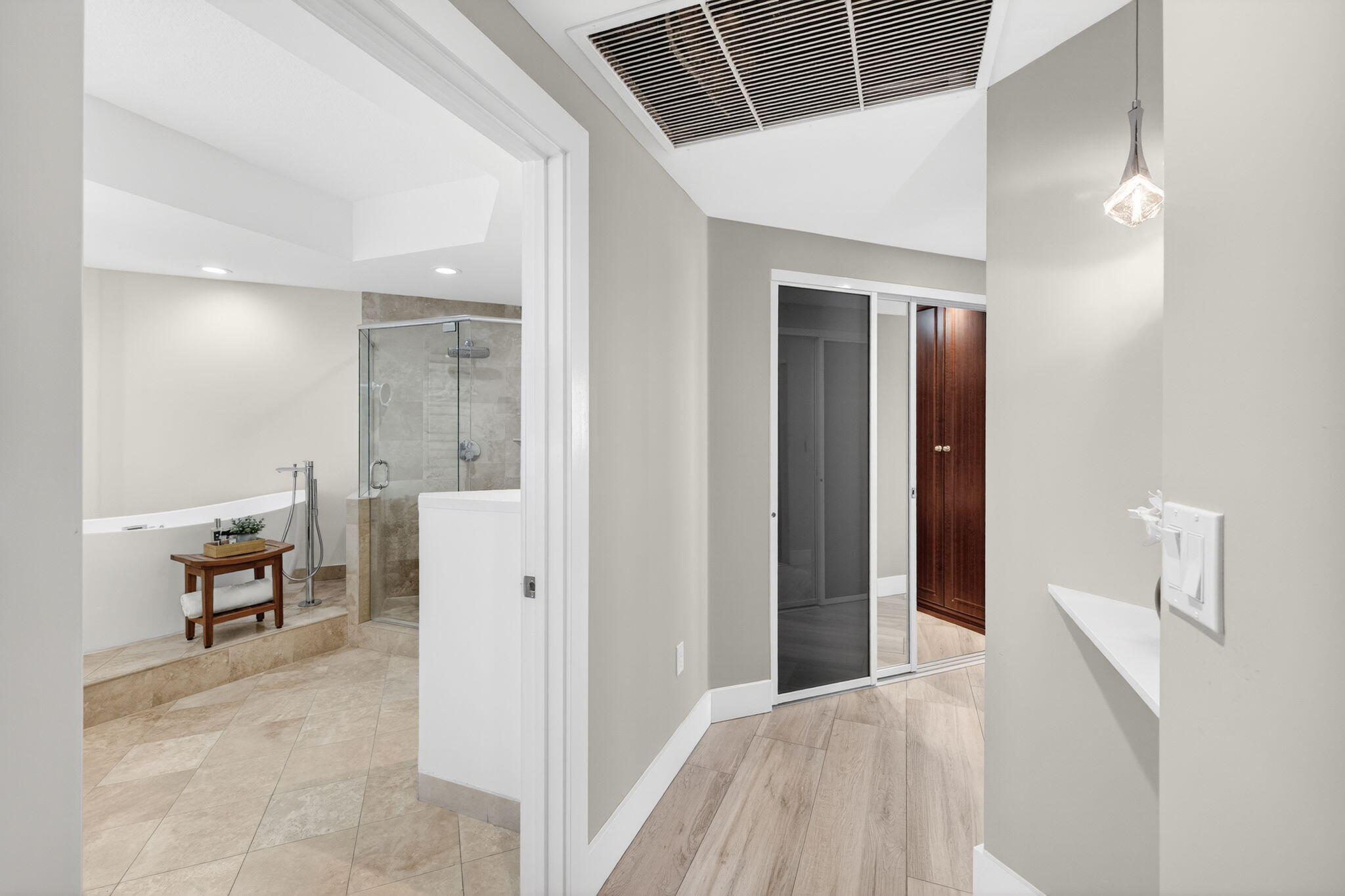 JACKSON TOWER LAS OLAS CONDO - Residential