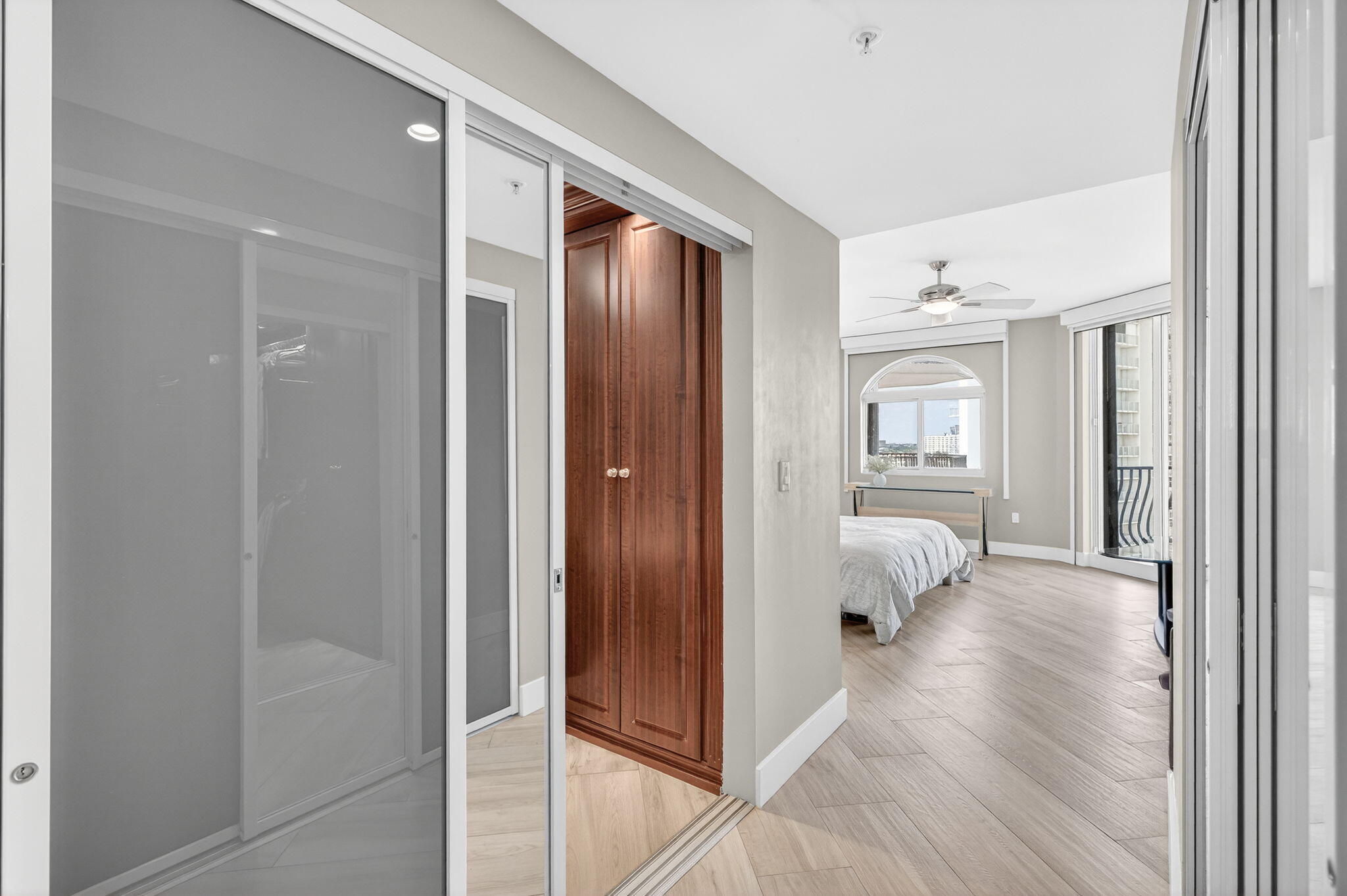 JACKSON TOWER LAS OLAS CONDO - Residential