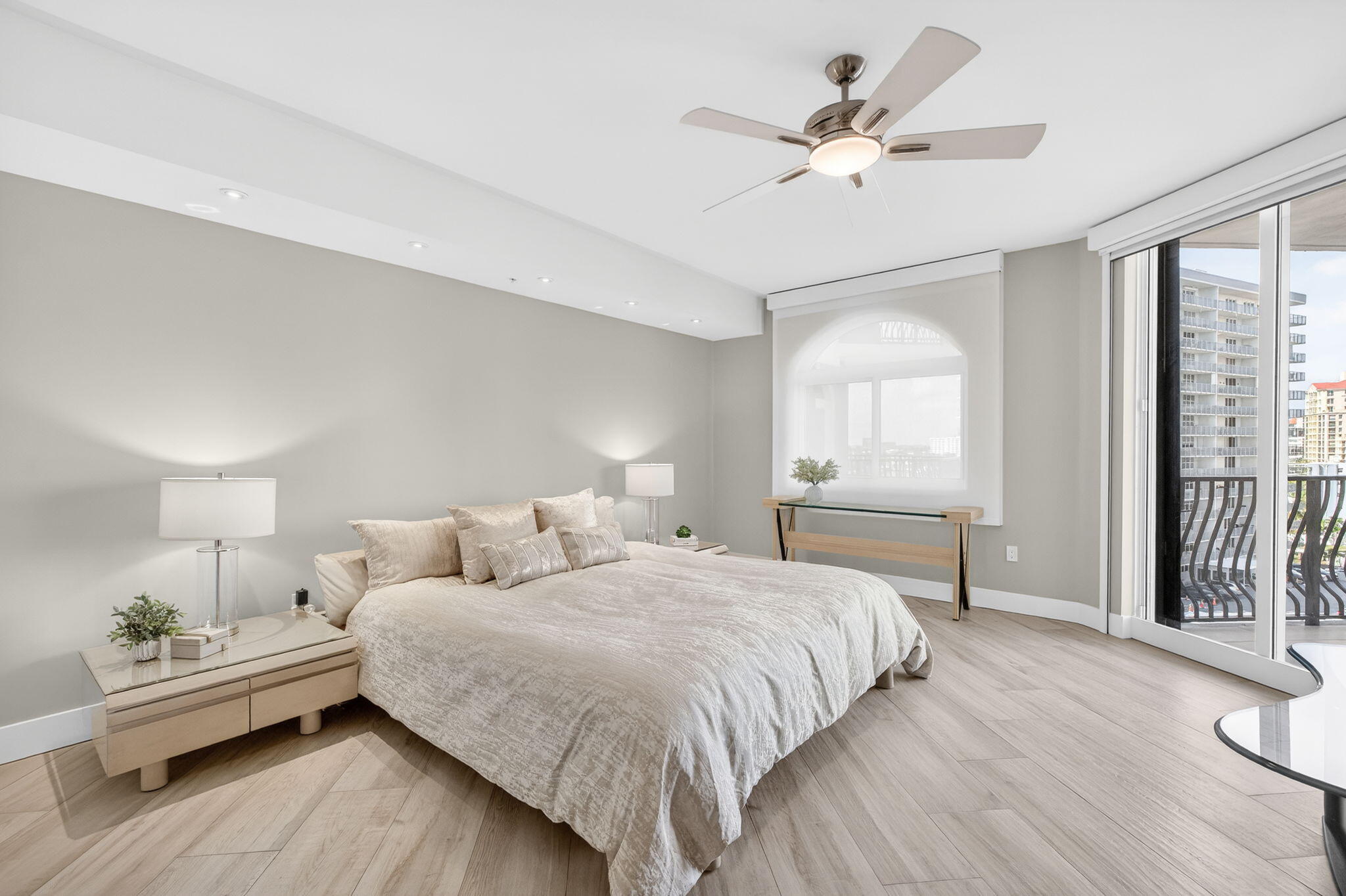 JACKSON TOWER LAS OLAS CONDO - Residential