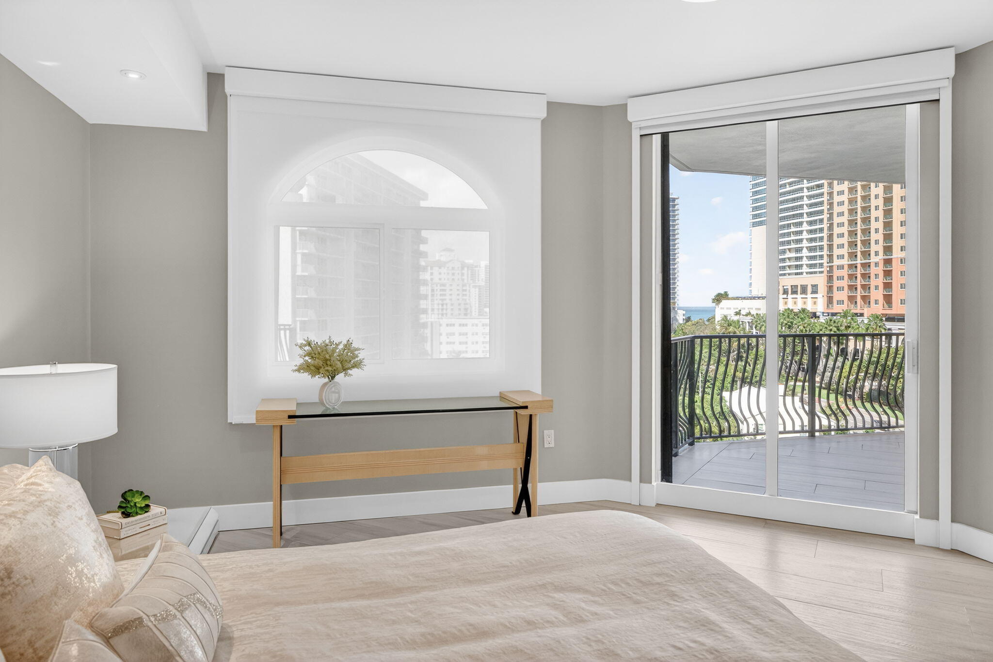 JACKSON TOWER LAS OLAS CONDO - Residential