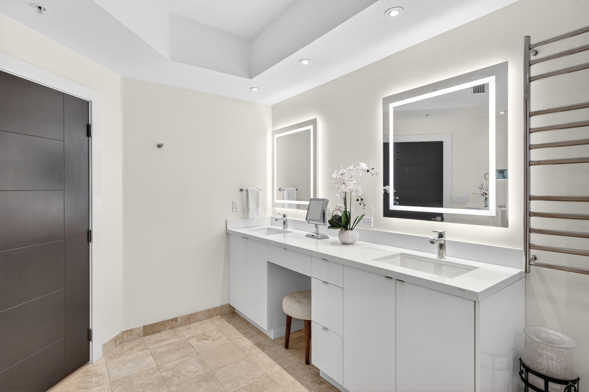 JACKSON TOWER LAS OLAS CONDO - Residential