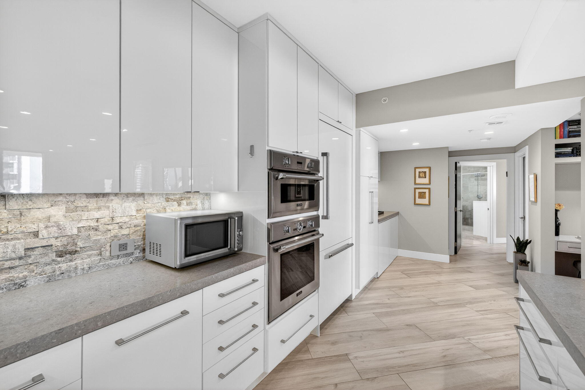 JACKSON TOWER LAS OLAS CONDO - Residential