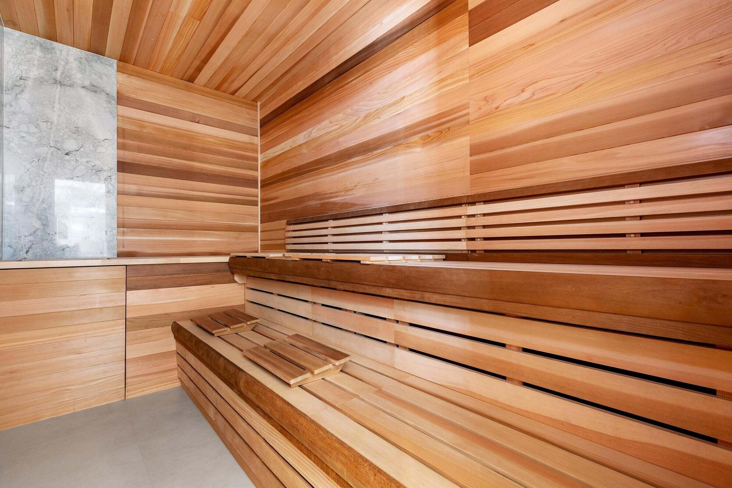 EL BRAVO PARK - Residential