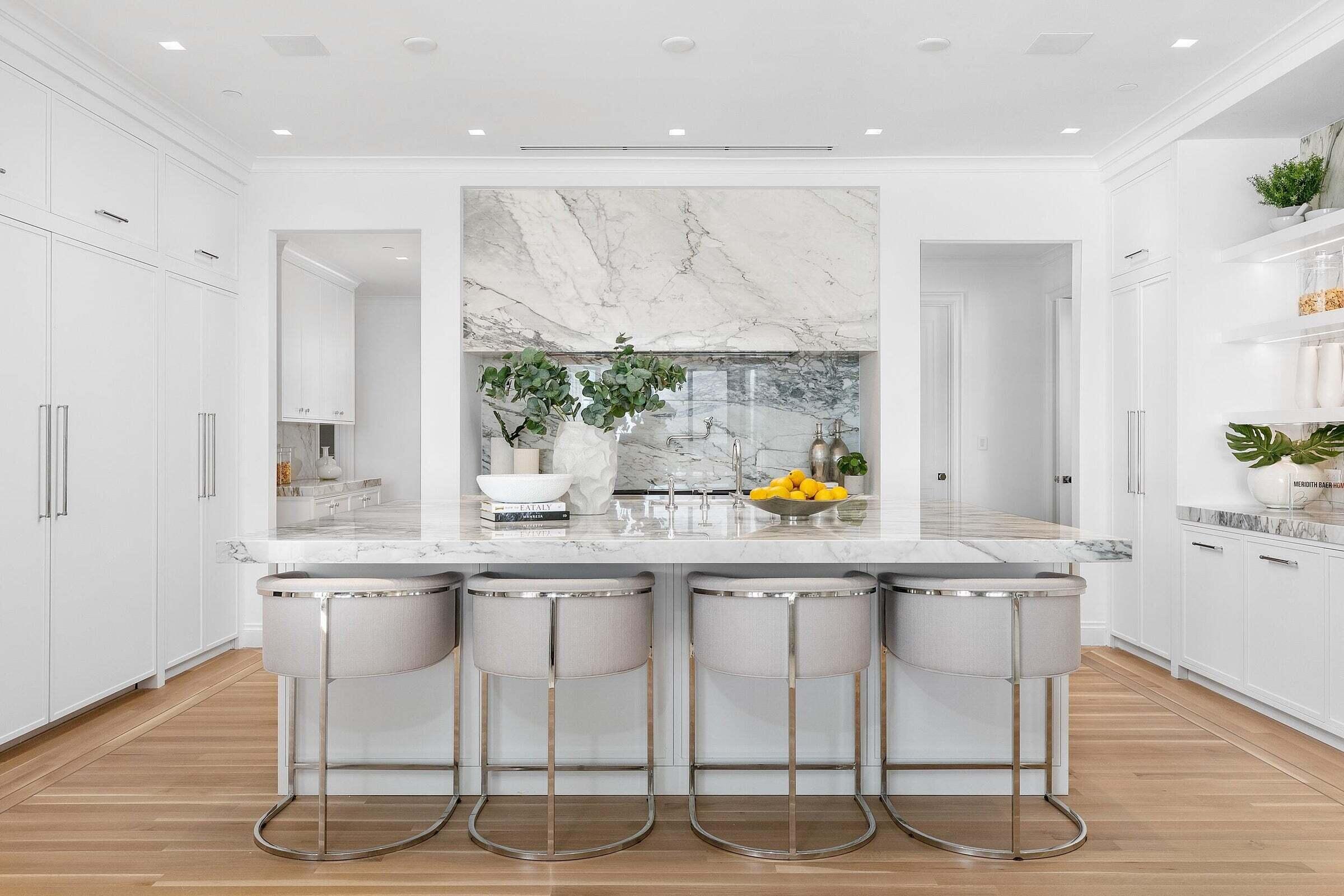 EL BRAVO PARK - Residential