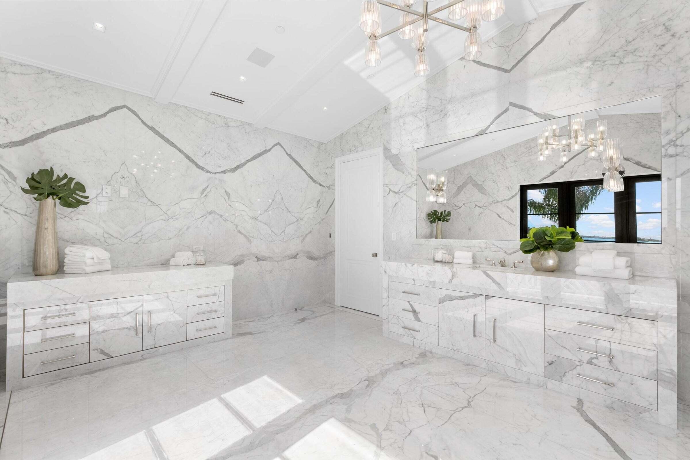 EL BRAVO PARK - Residential