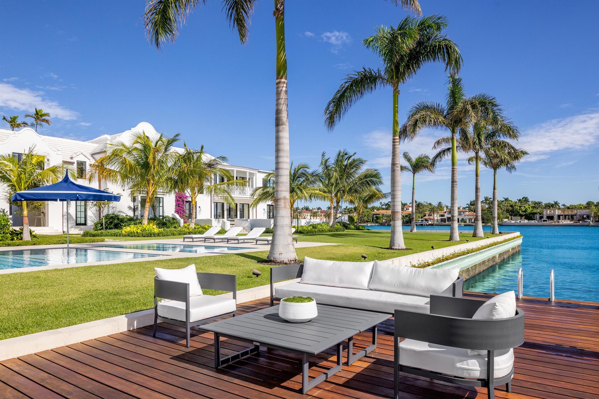 EL BRAVO PARK - Residential