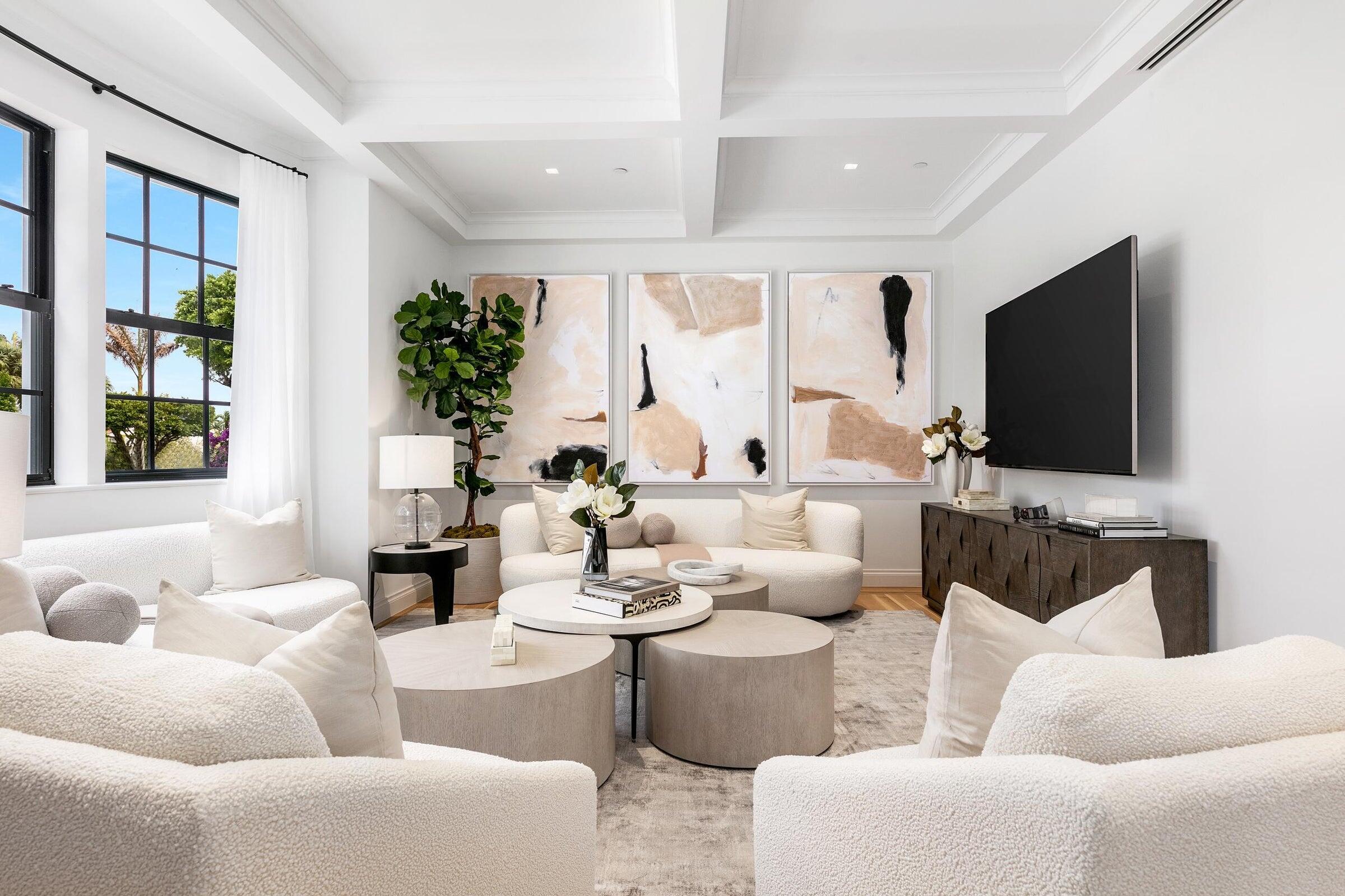 EL BRAVO PARK - Residential