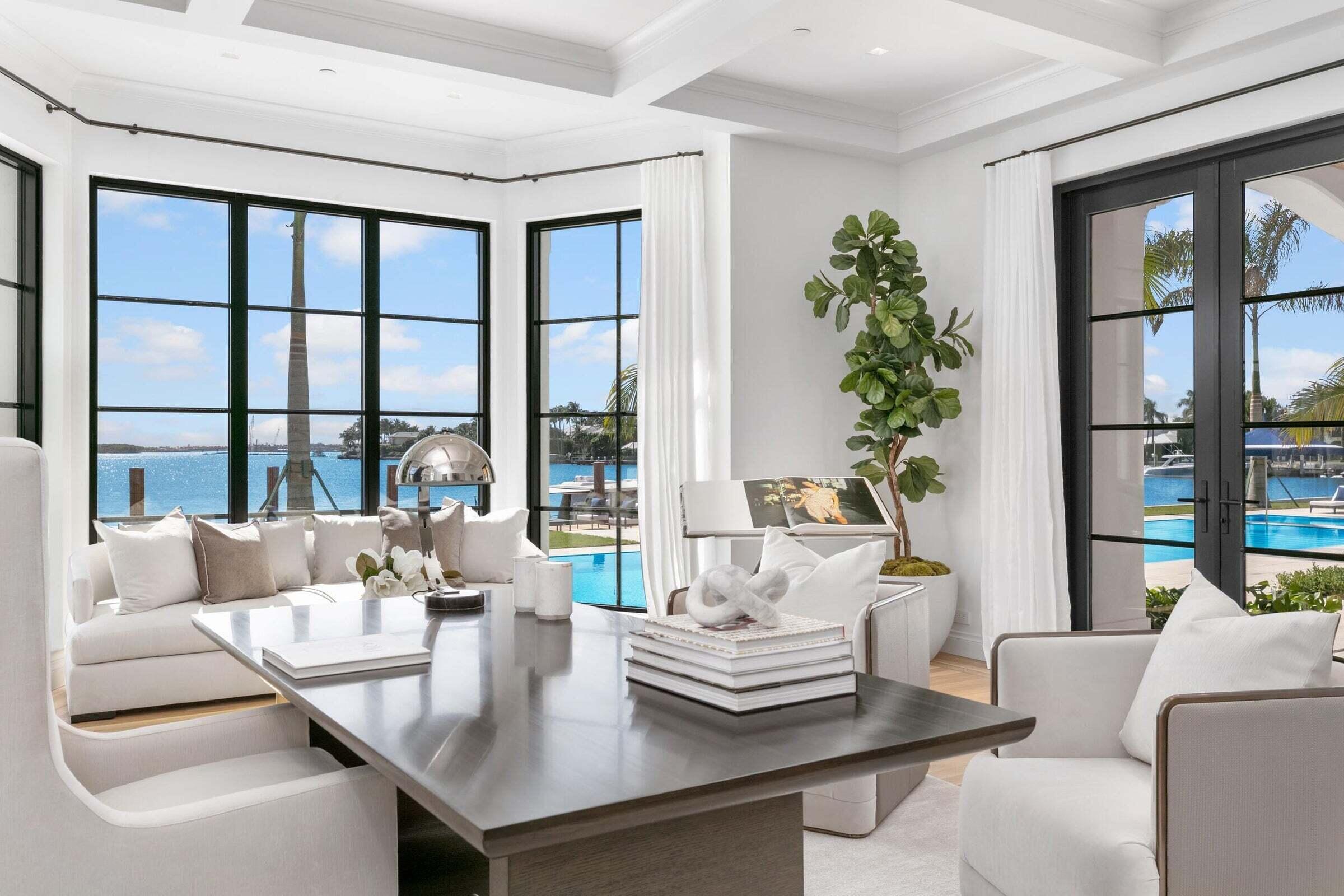 EL BRAVO PARK - Residential