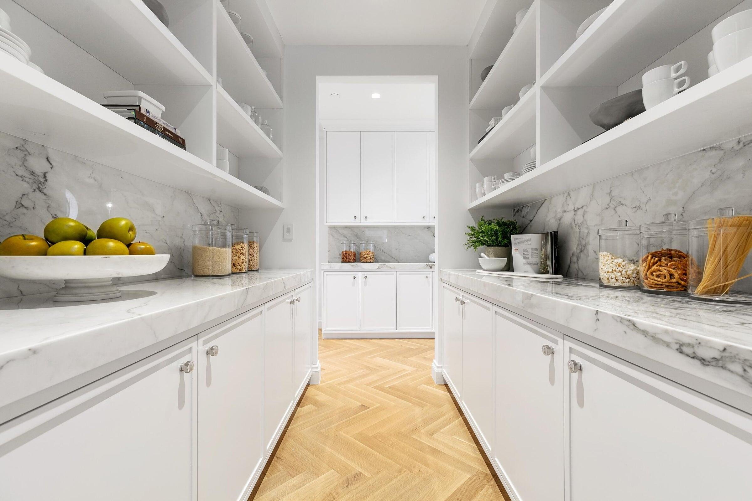 EL BRAVO PARK - Residential