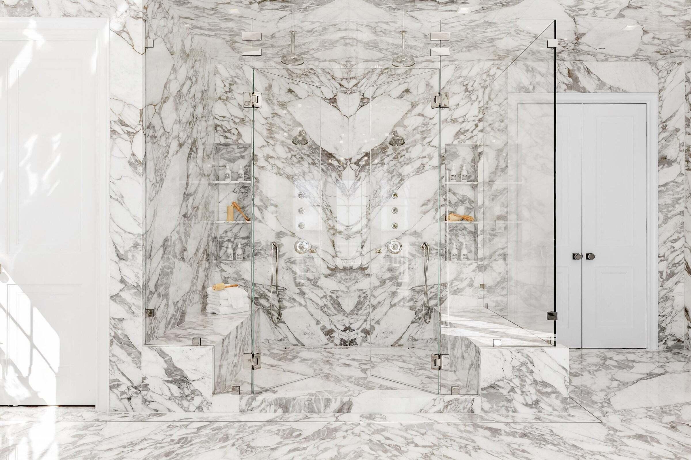 EL BRAVO PARK - Residential