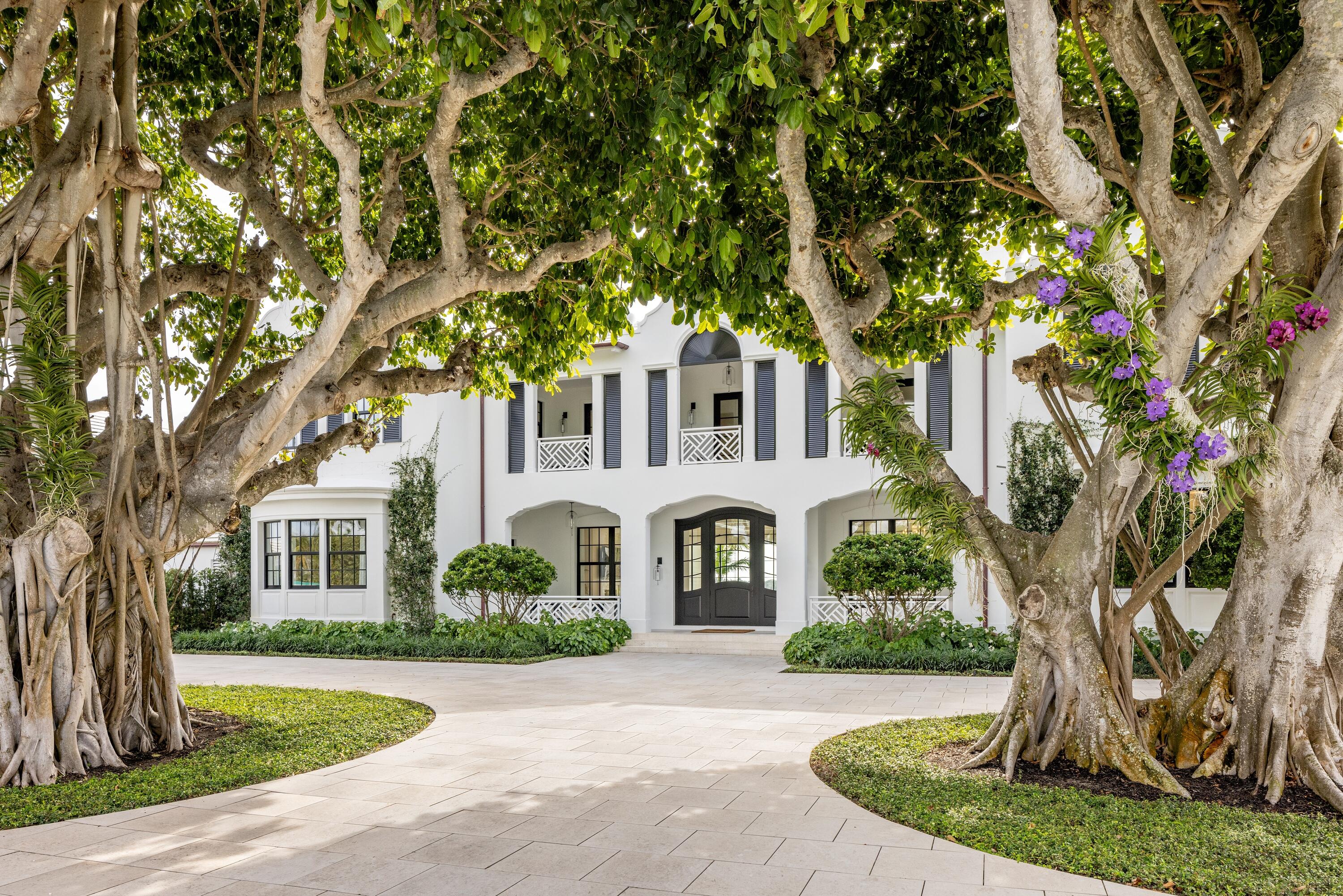 EL BRAVO PARK - Residential