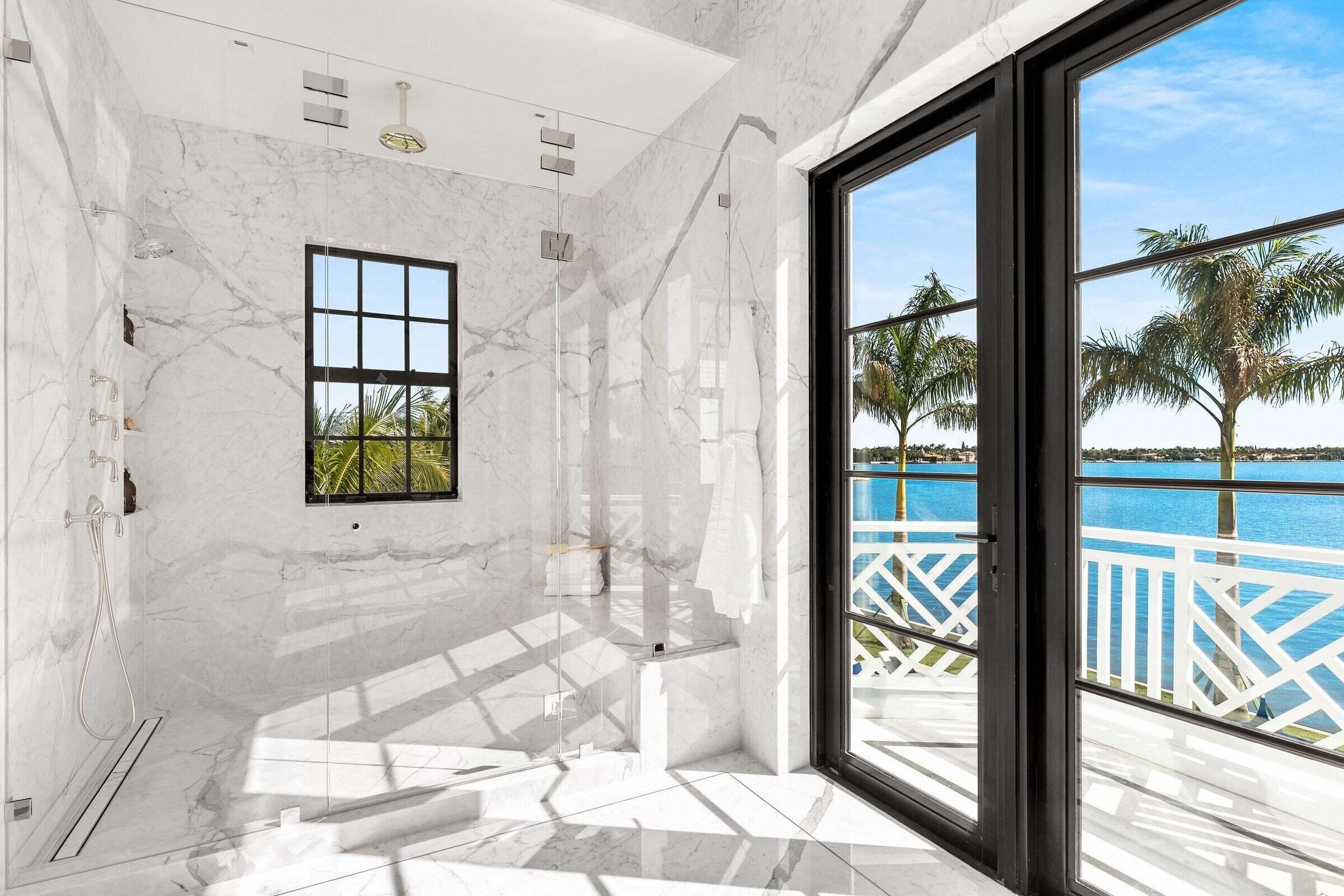 EL BRAVO PARK - Residential