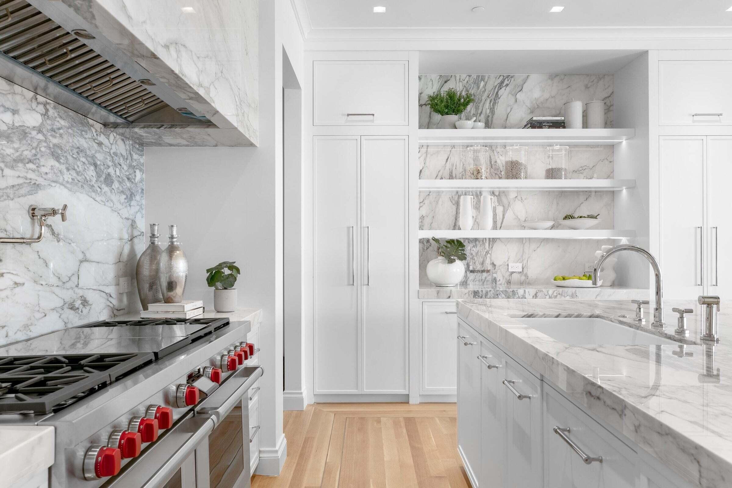 EL BRAVO PARK - Residential