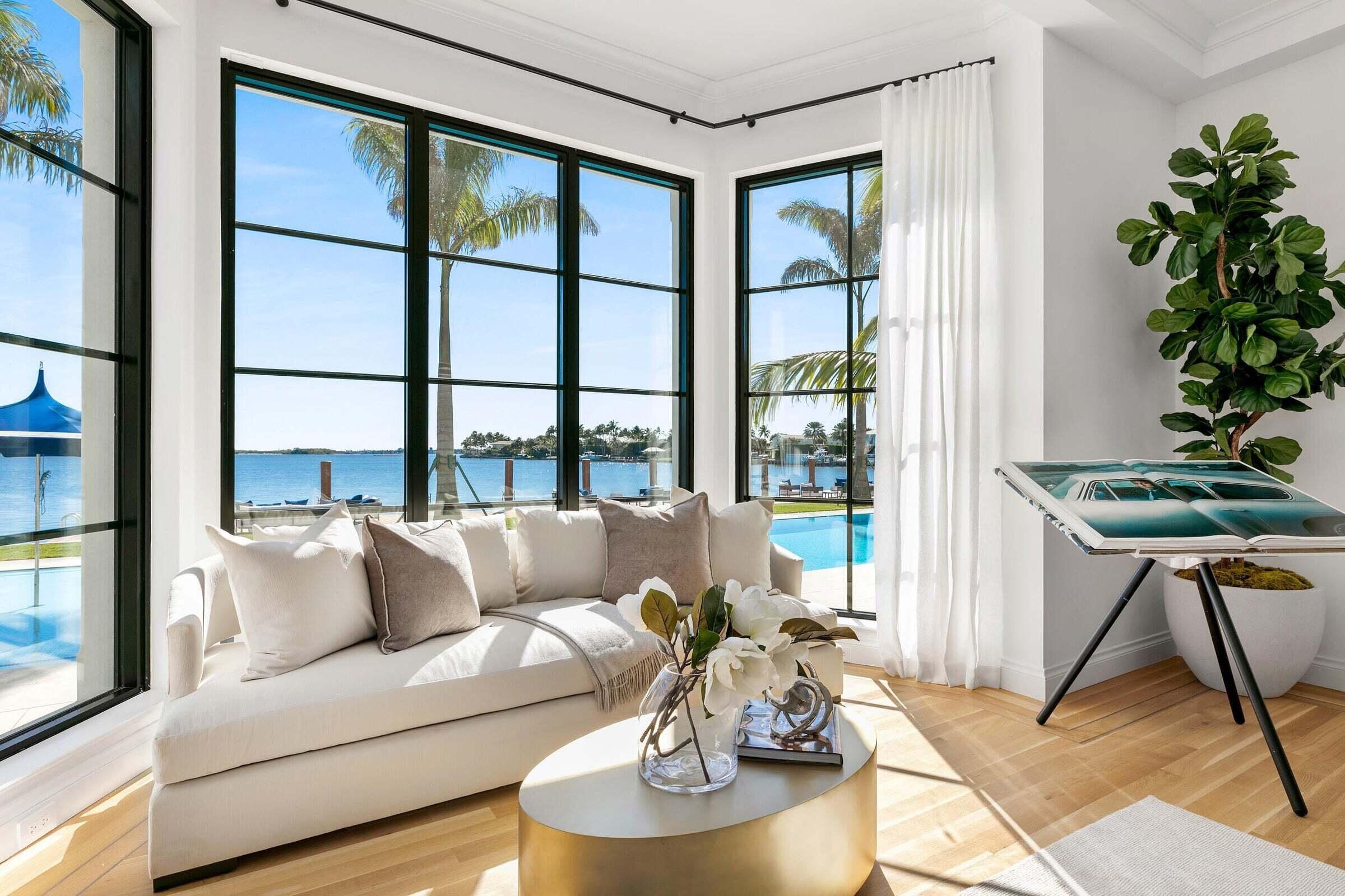 EL BRAVO PARK - Residential