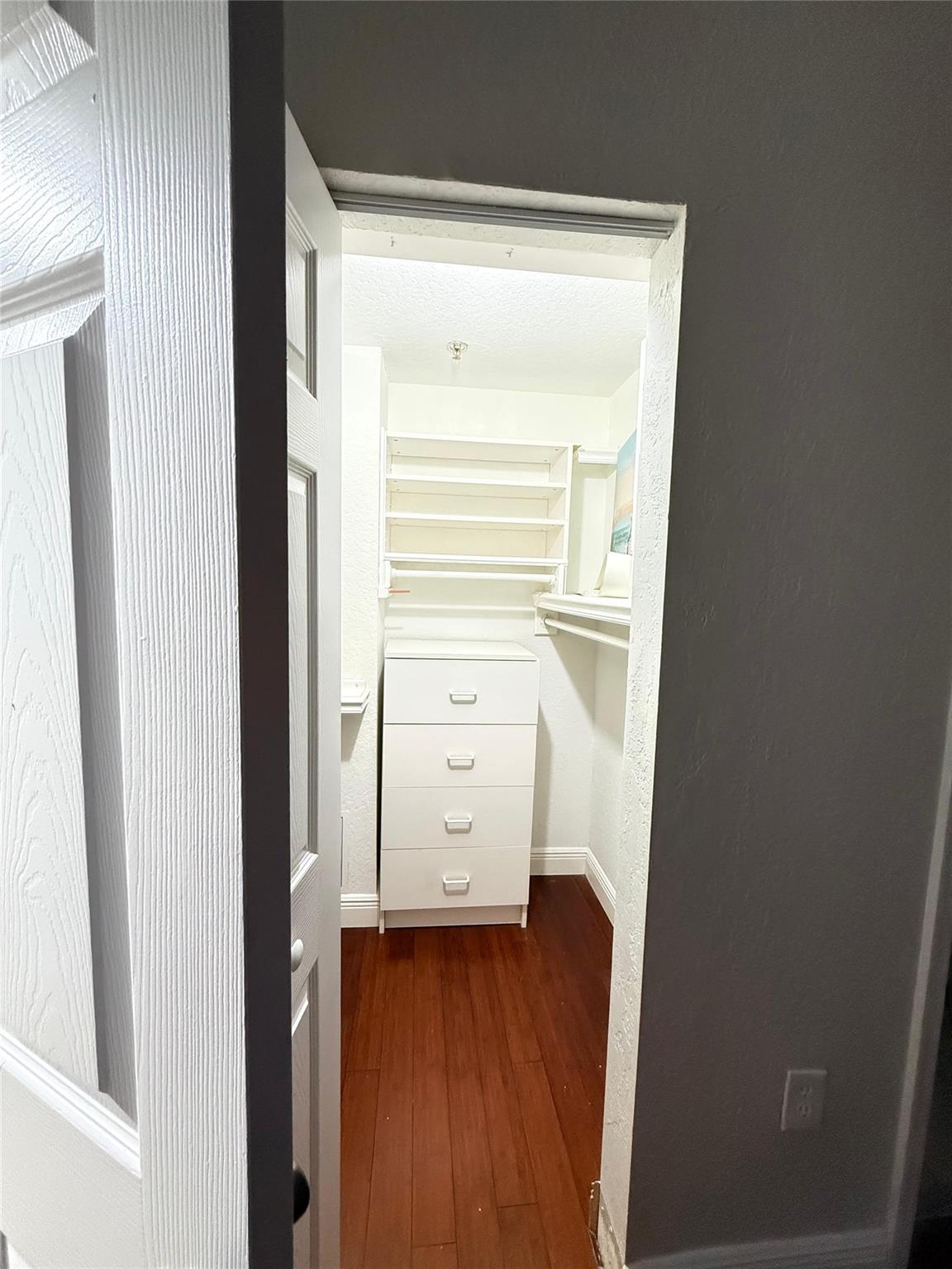ROYAL RIVER CONDO - Residential Lease