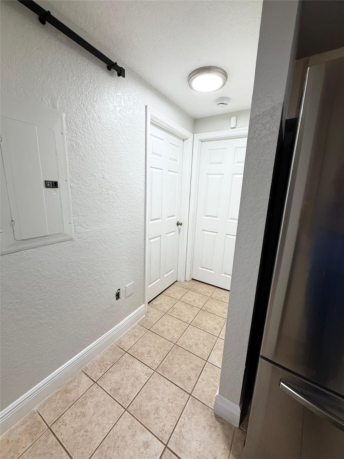 ROYAL RIVER CONDO - Residential Lease