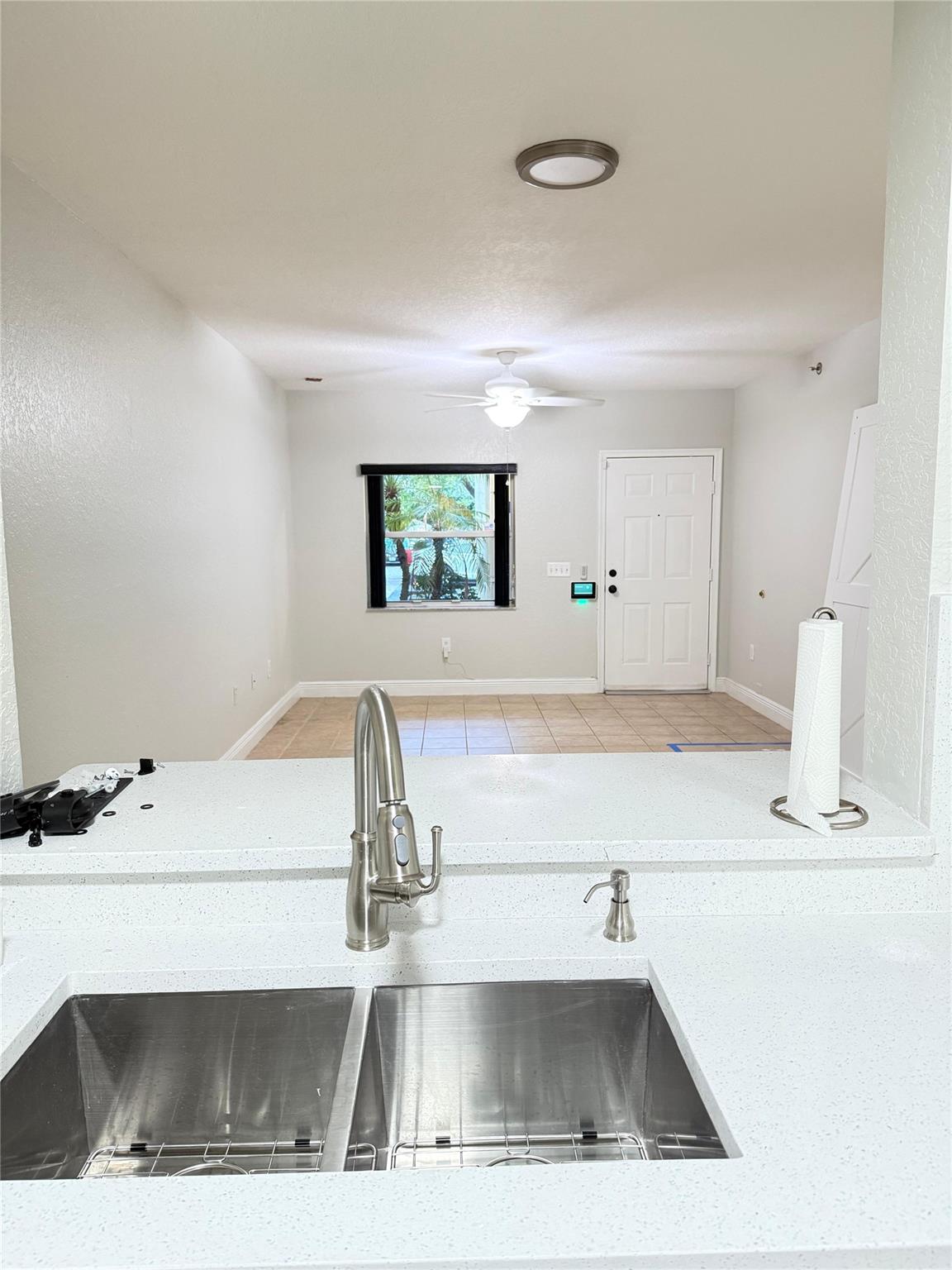 ROYAL RIVER CONDO - Residential Lease
