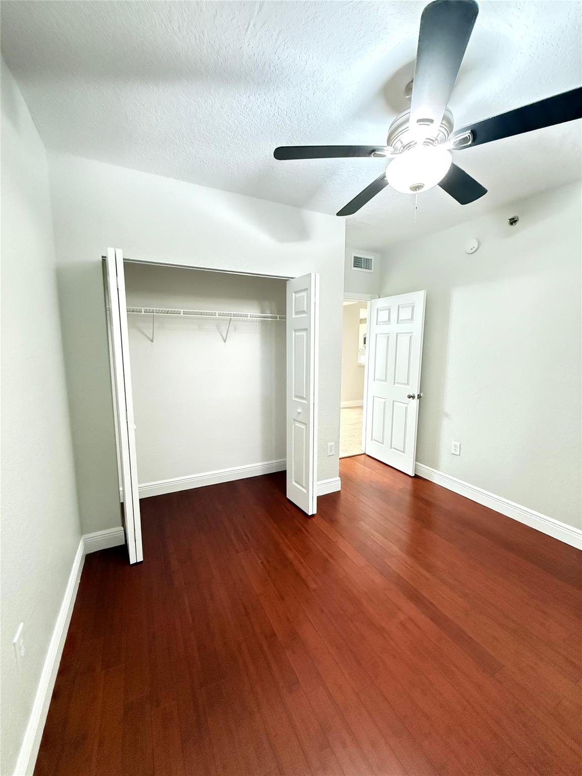 ROYAL RIVER CONDO - Residential Lease