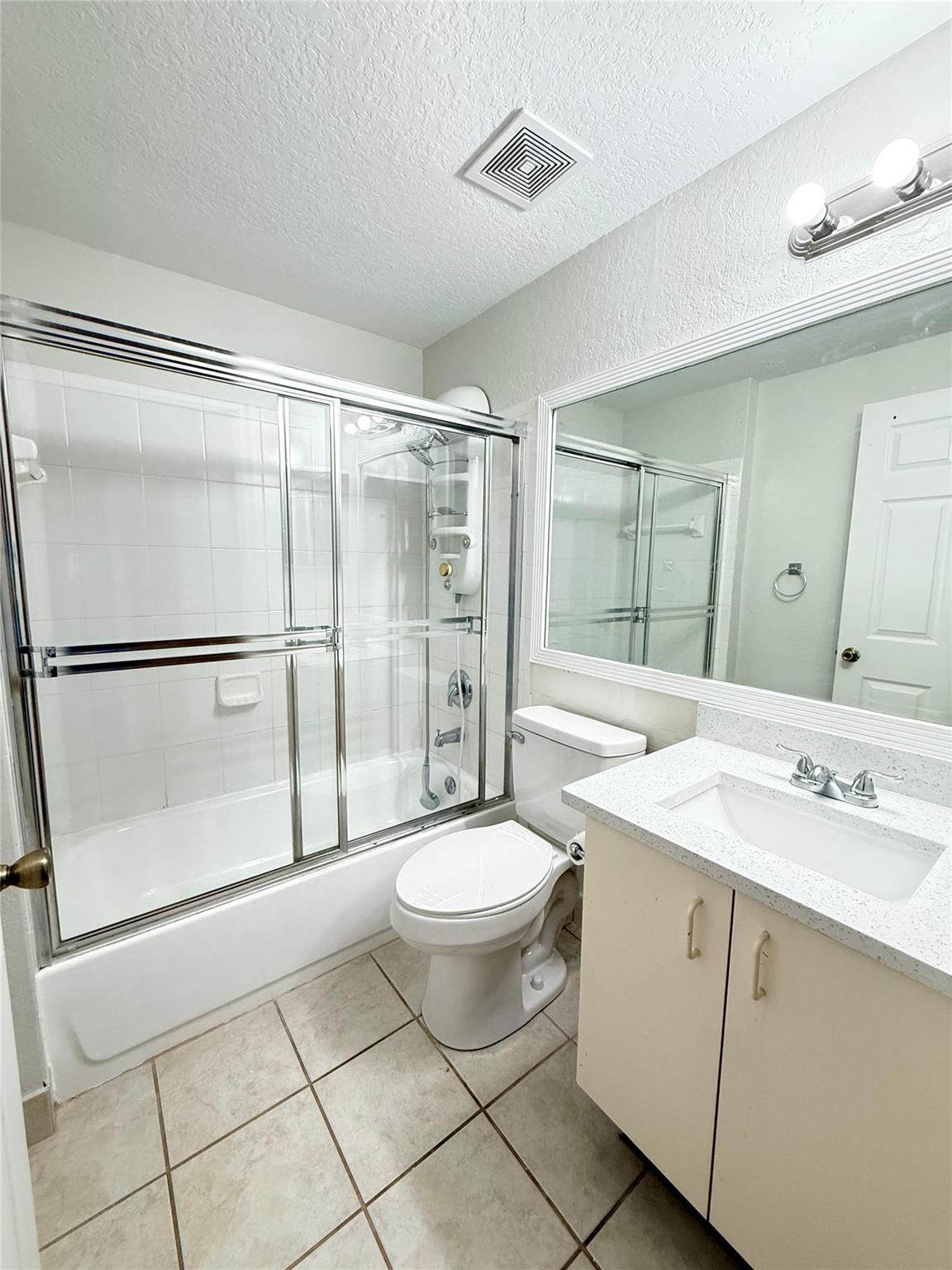 ROYAL RIVER CONDO - Residential Lease