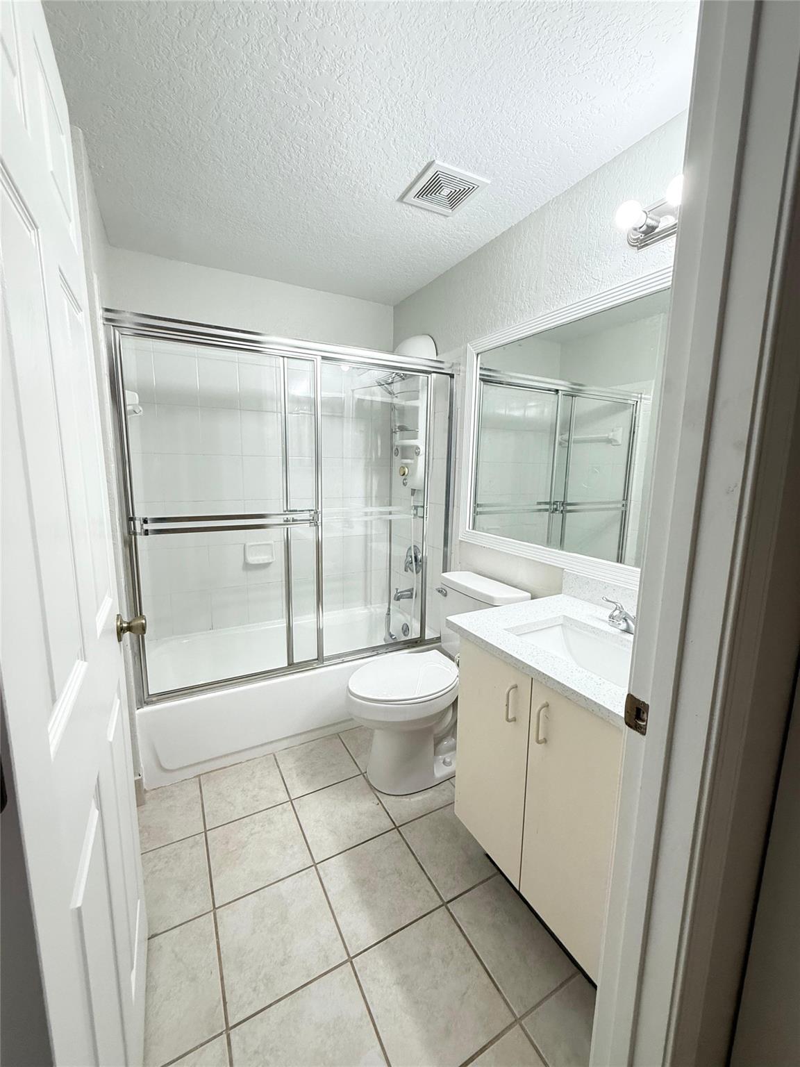 ROYAL RIVER CONDO - Residential Lease