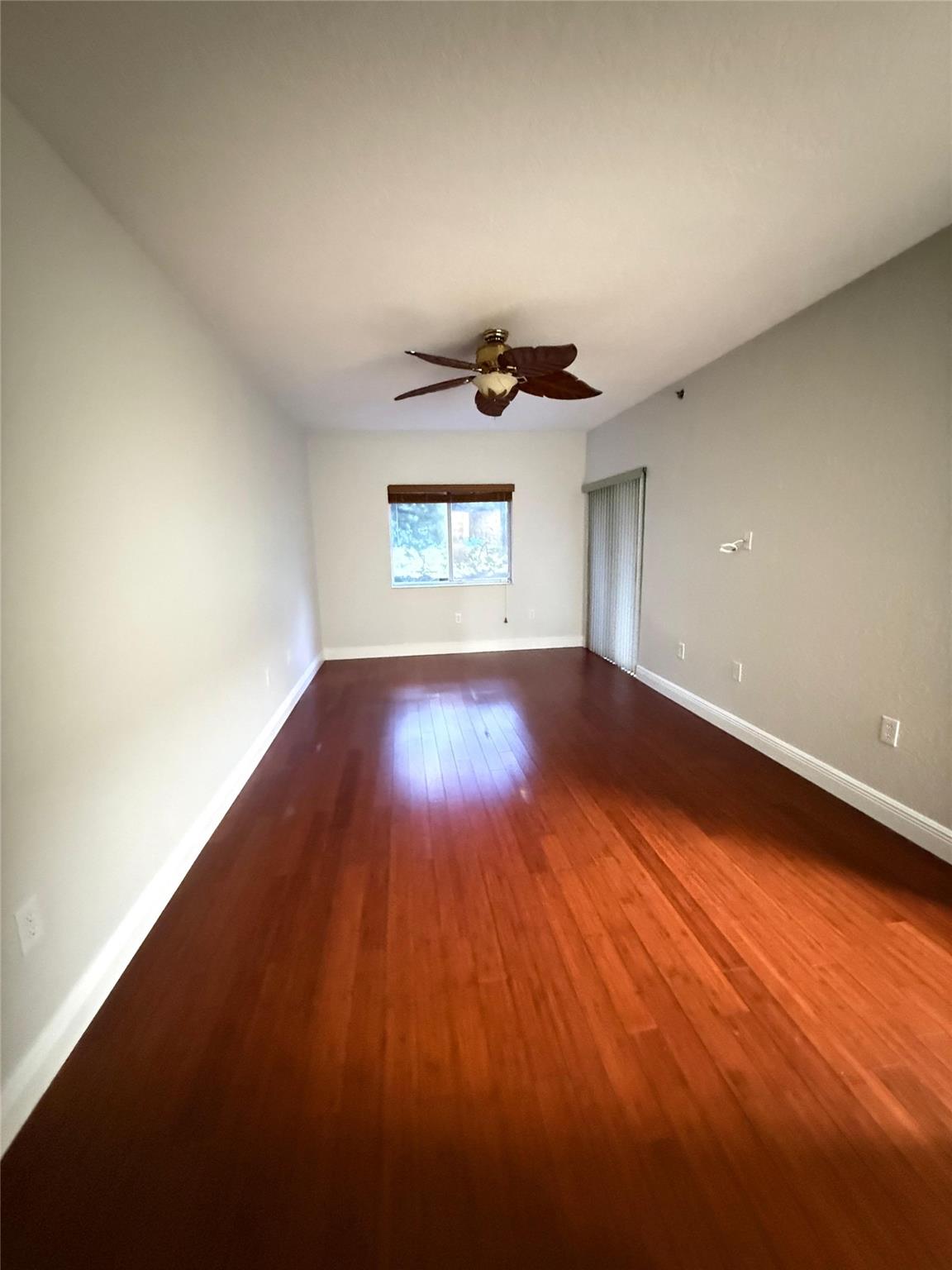 ROYAL RIVER CONDO - Residential Lease