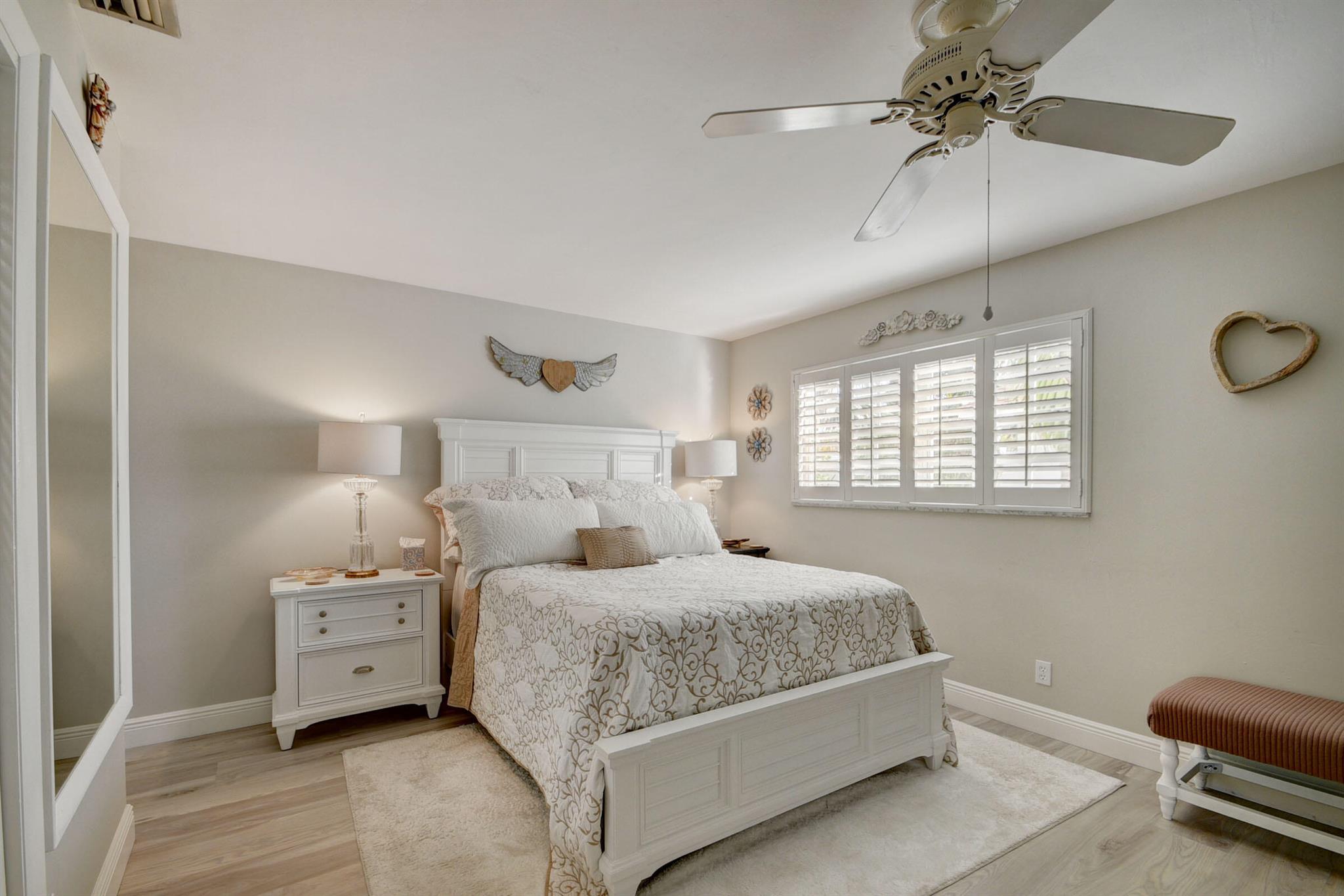 COLONIAL RIDGE CORP - Residential Lease