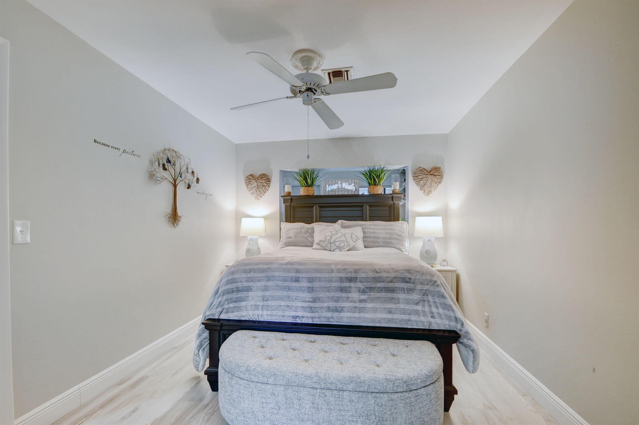 COLONIAL RIDGE CORP - Residential Lease