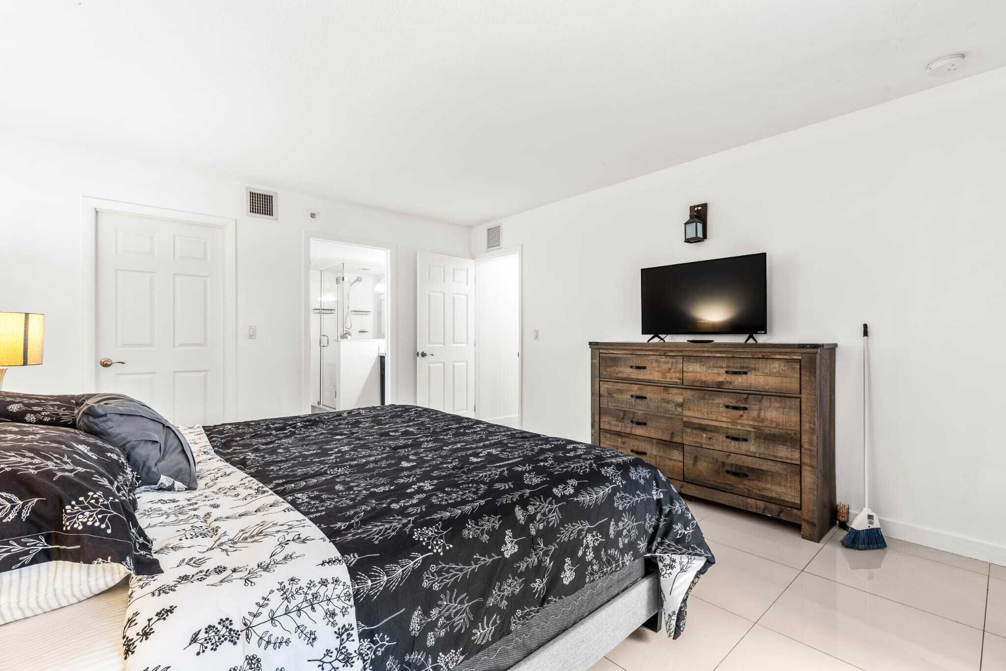 CABOT LANE CONDO - Residential Lease