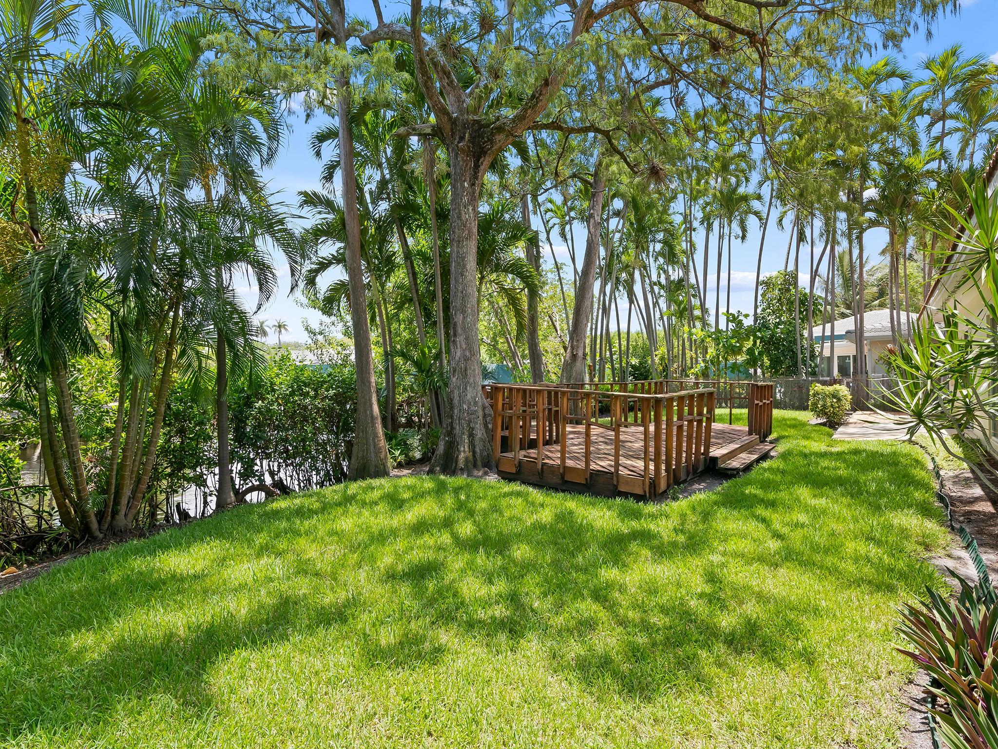 708 NW 22nd St