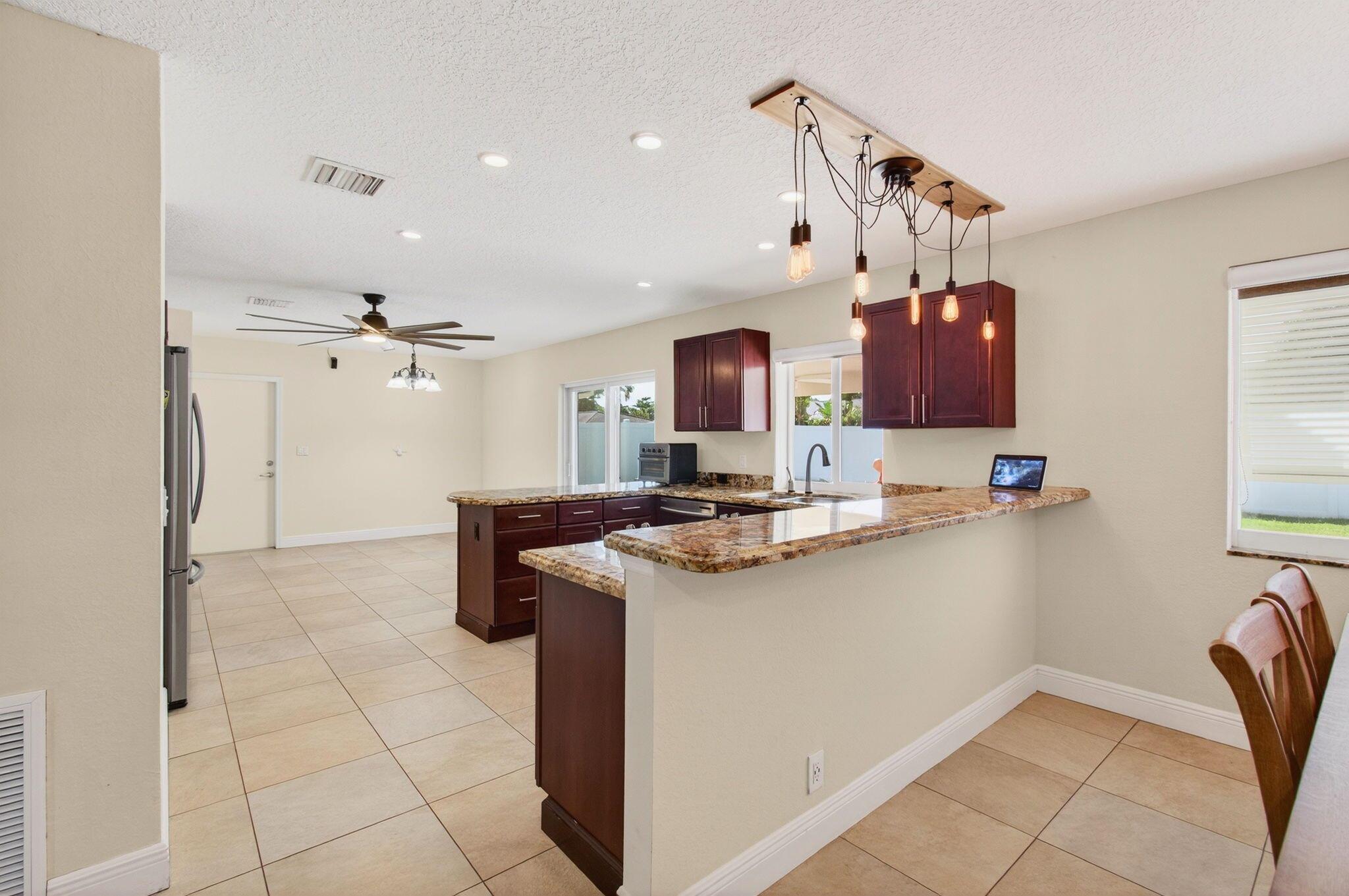 4712 Ellwood Drive