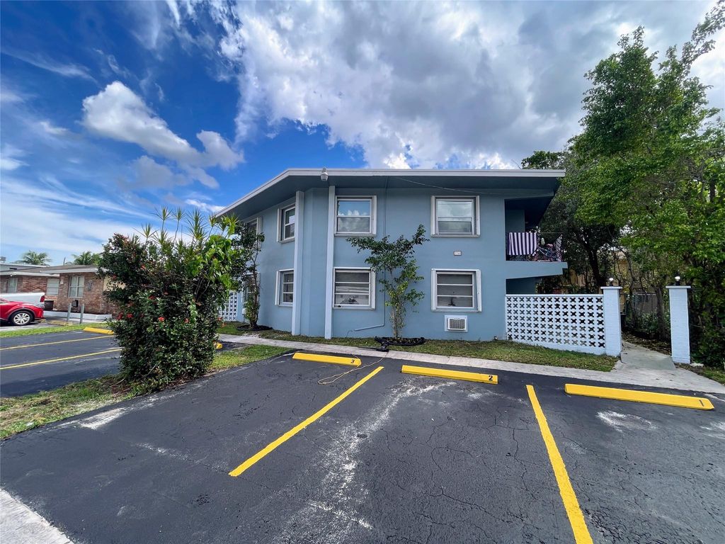 Photo of 3760 SW 1st Street, Fort Lauderdale, FL 33312 (MLS # F10550775)