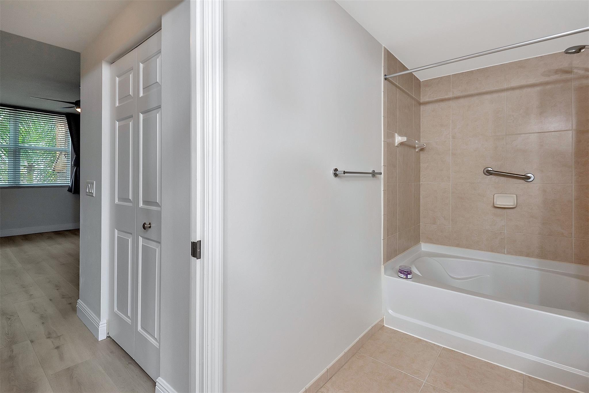 Lauderdale One Condo - Residential Lease
