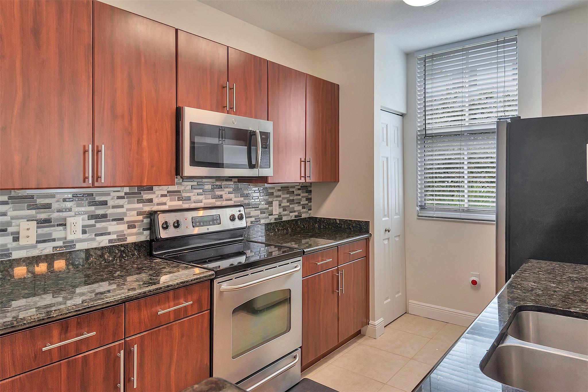 Lauderdale One Condo - Residential Lease