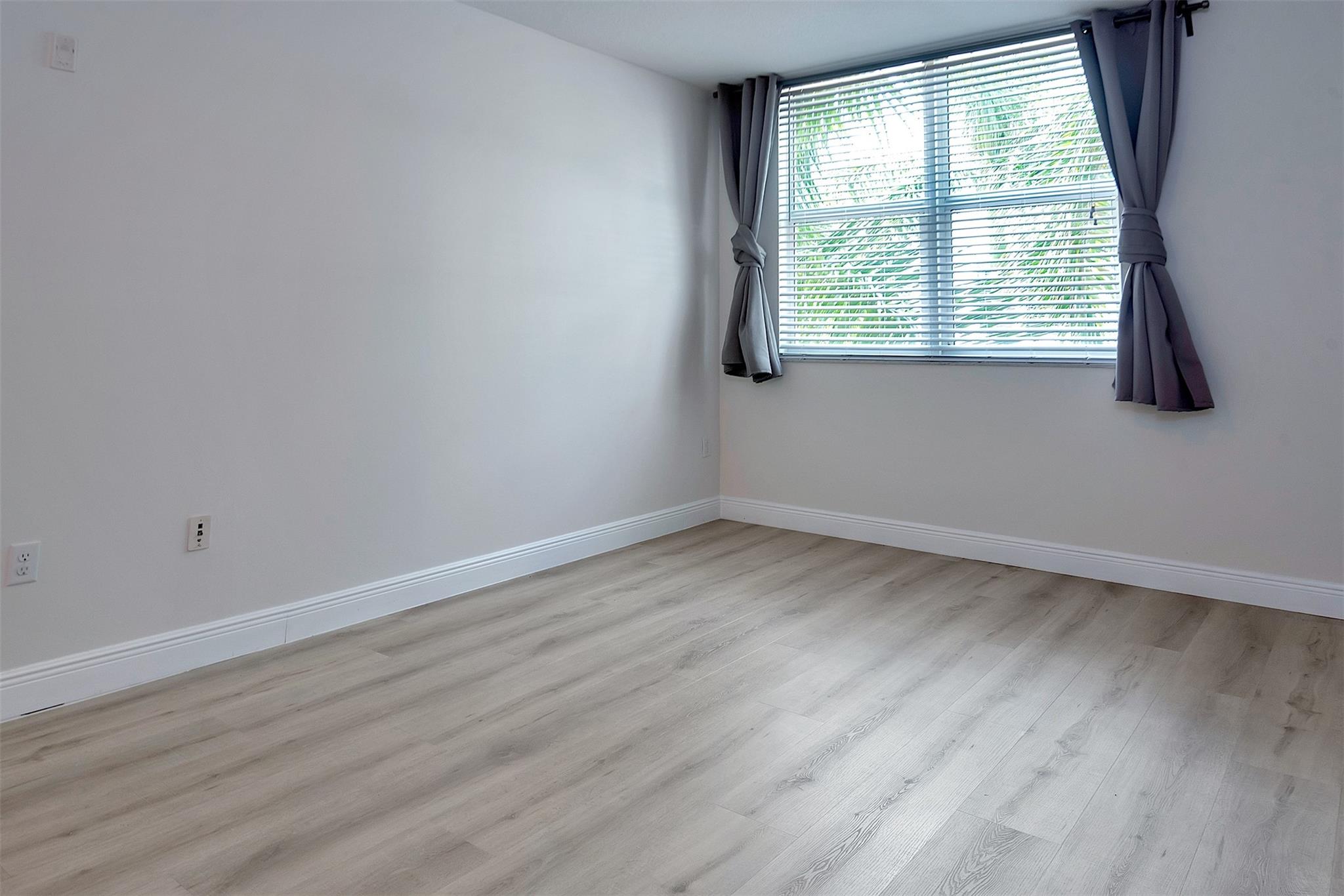 Lauderdale One Condo - Residential Lease