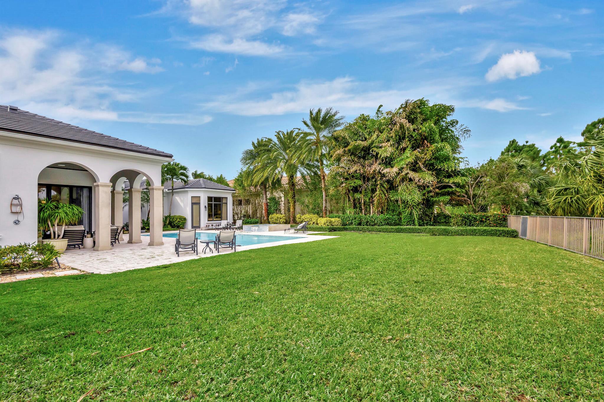 MIRASOL PALACIO - Residential