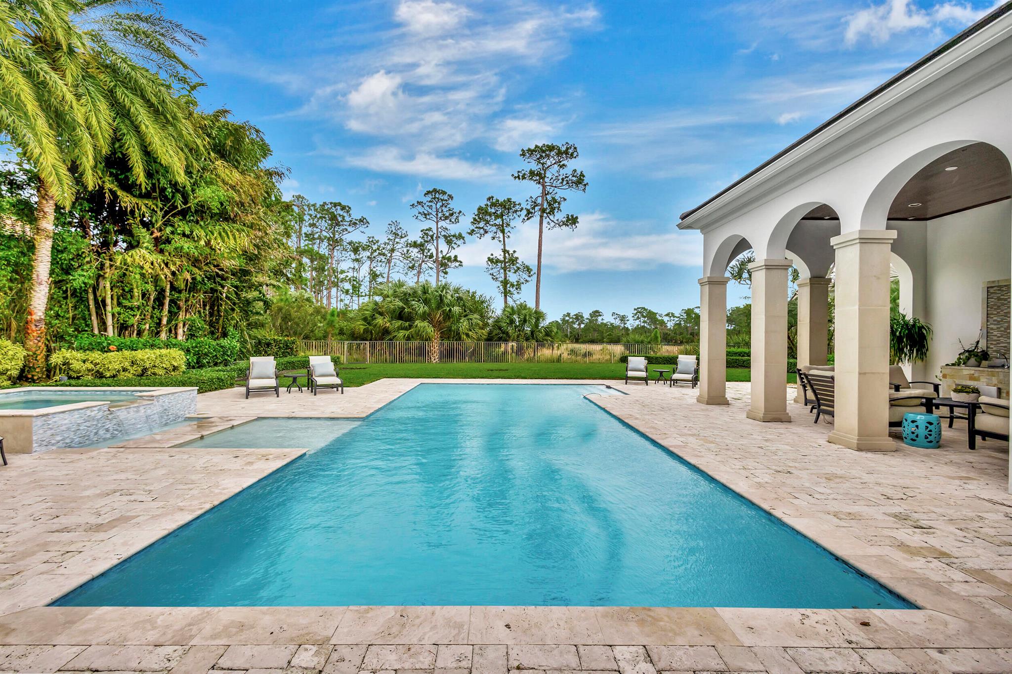 MIRASOL PALACIO - Residential