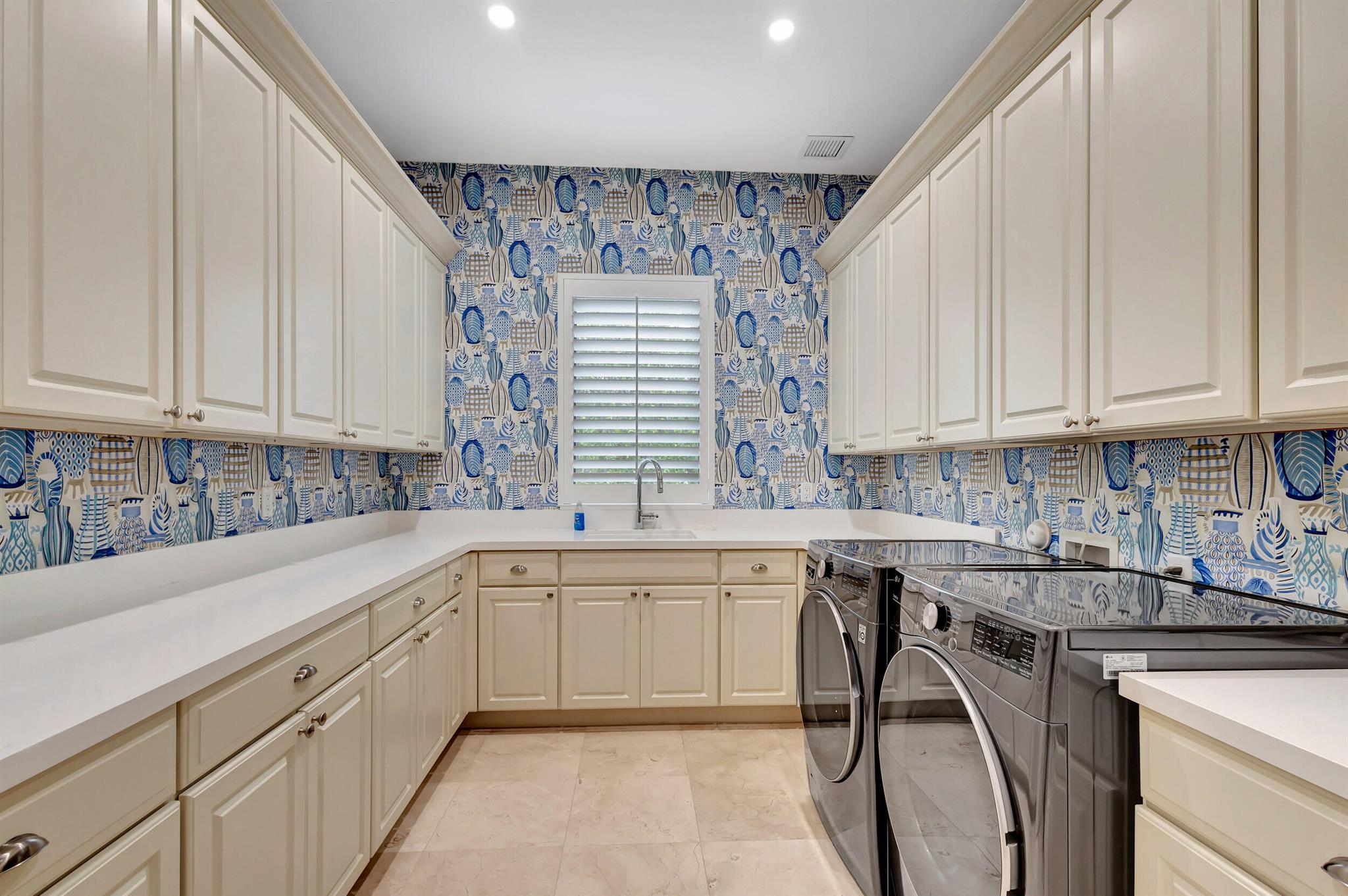 MIRASOL PALACIO - Residential