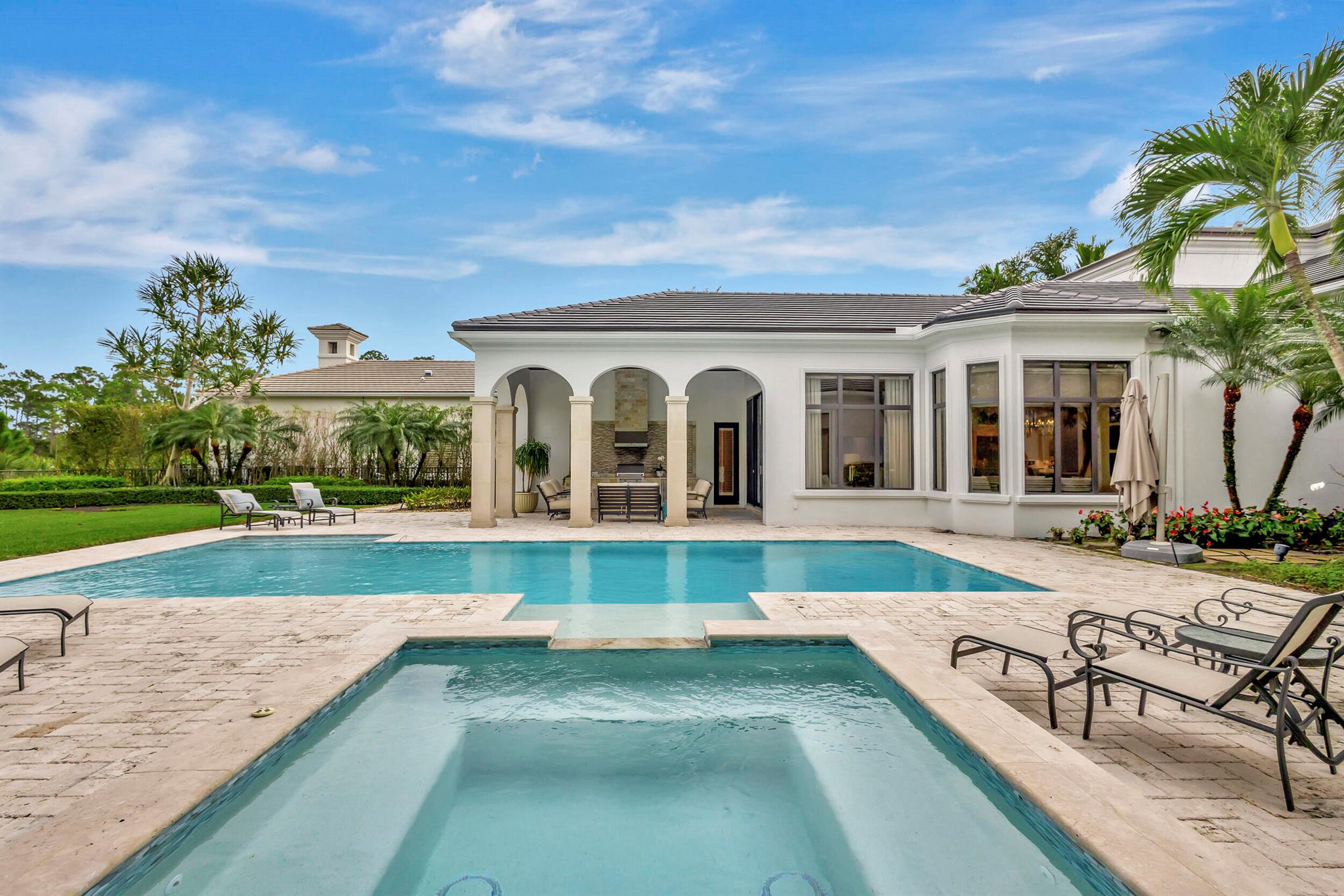 MIRASOL PALACIO - Residential