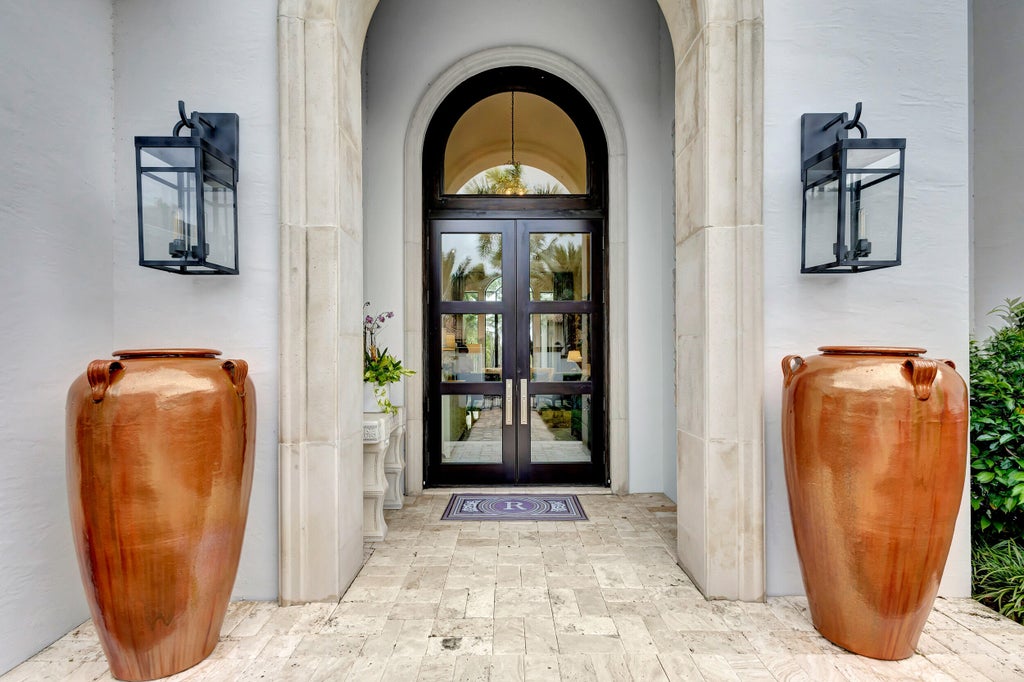 Photo of 223 Via Palacio, Palm Beach Gardens, FL 33418 (MLS # R10950683)