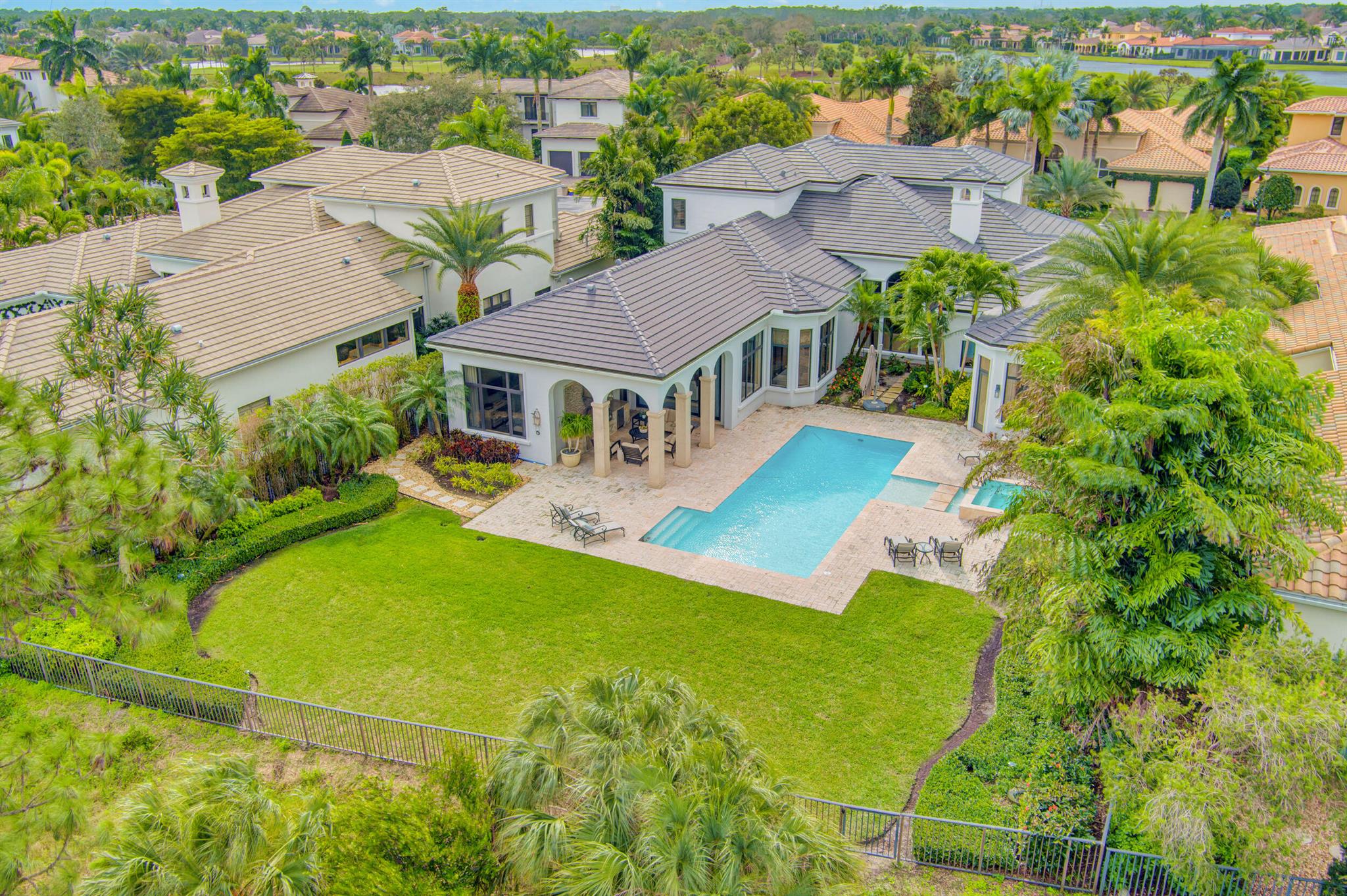 MIRASOL PALACIO - Residential