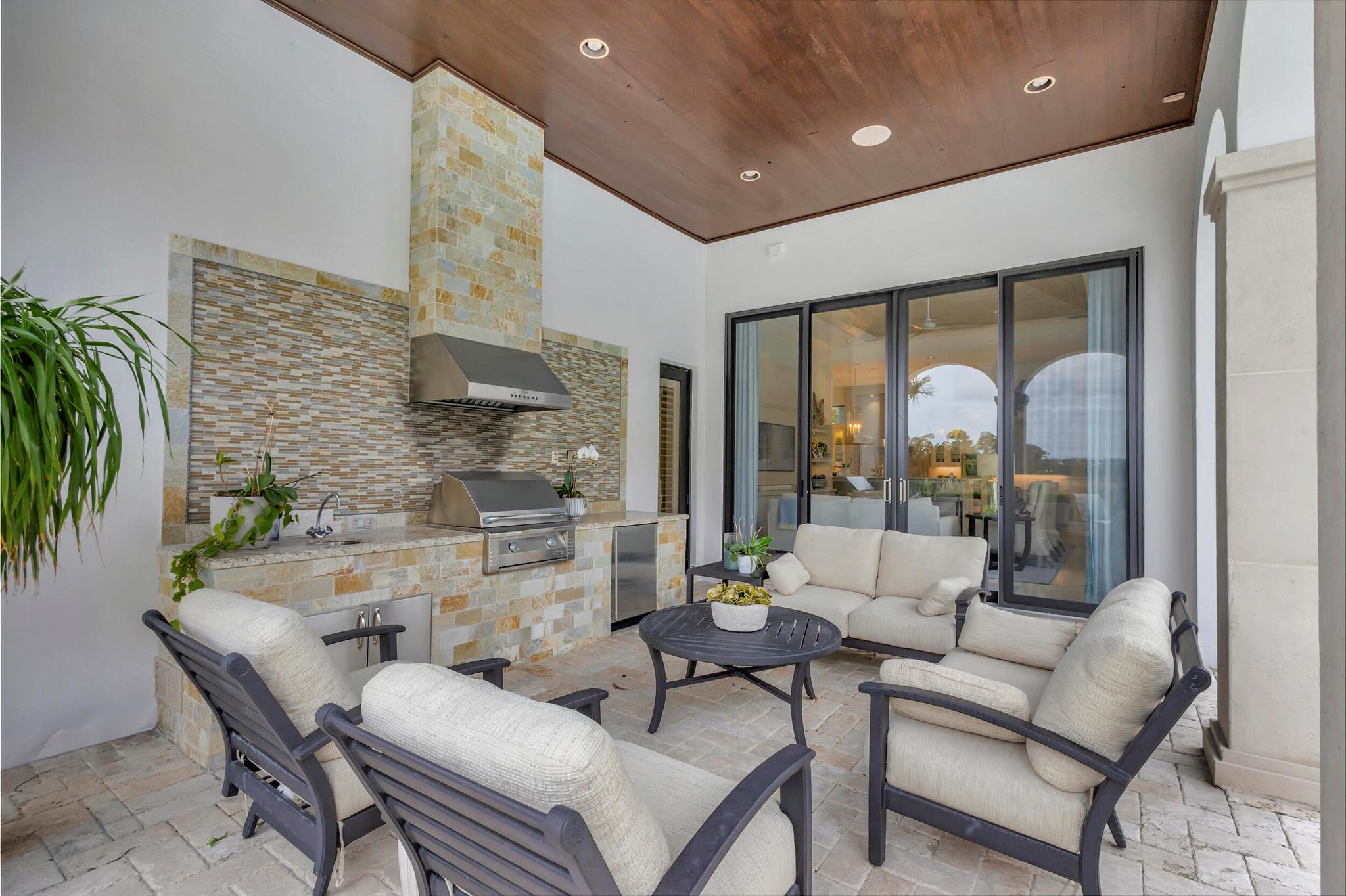 MIRASOL PALACIO - Residential