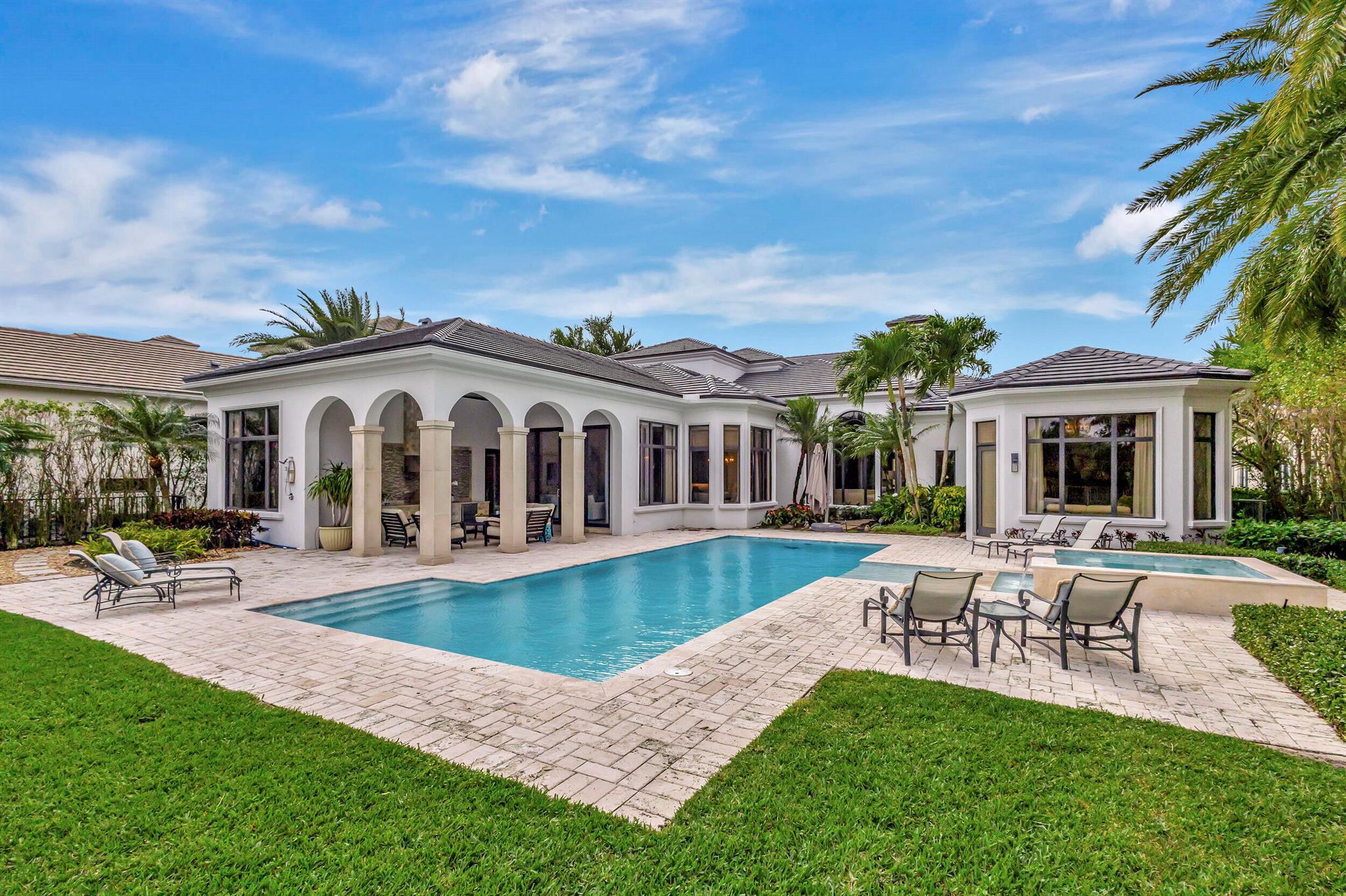 MIRASOL PALACIO - Residential