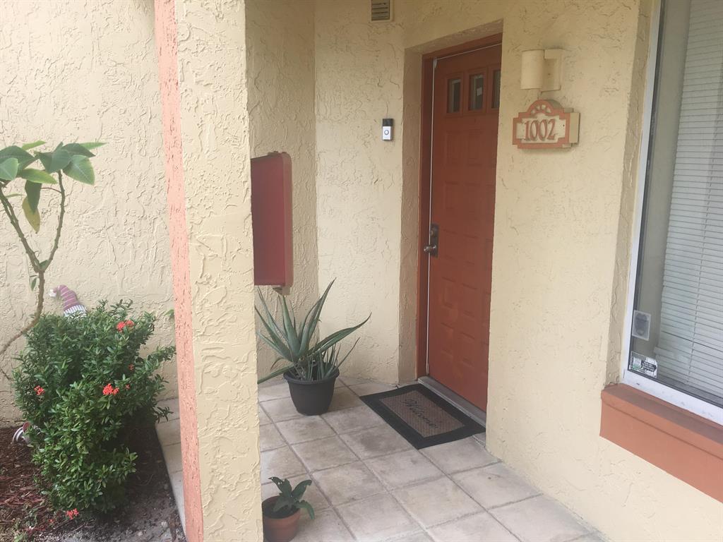 NAPOLI GARDENS AT CORAL S - Residential