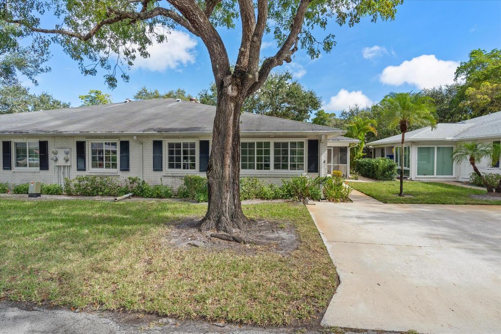 Photo of 10152 45th Way S #474, Boynton Beach, FL 33436 (MLS # R11035829)