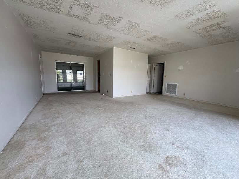 1410 NW 48TH Place