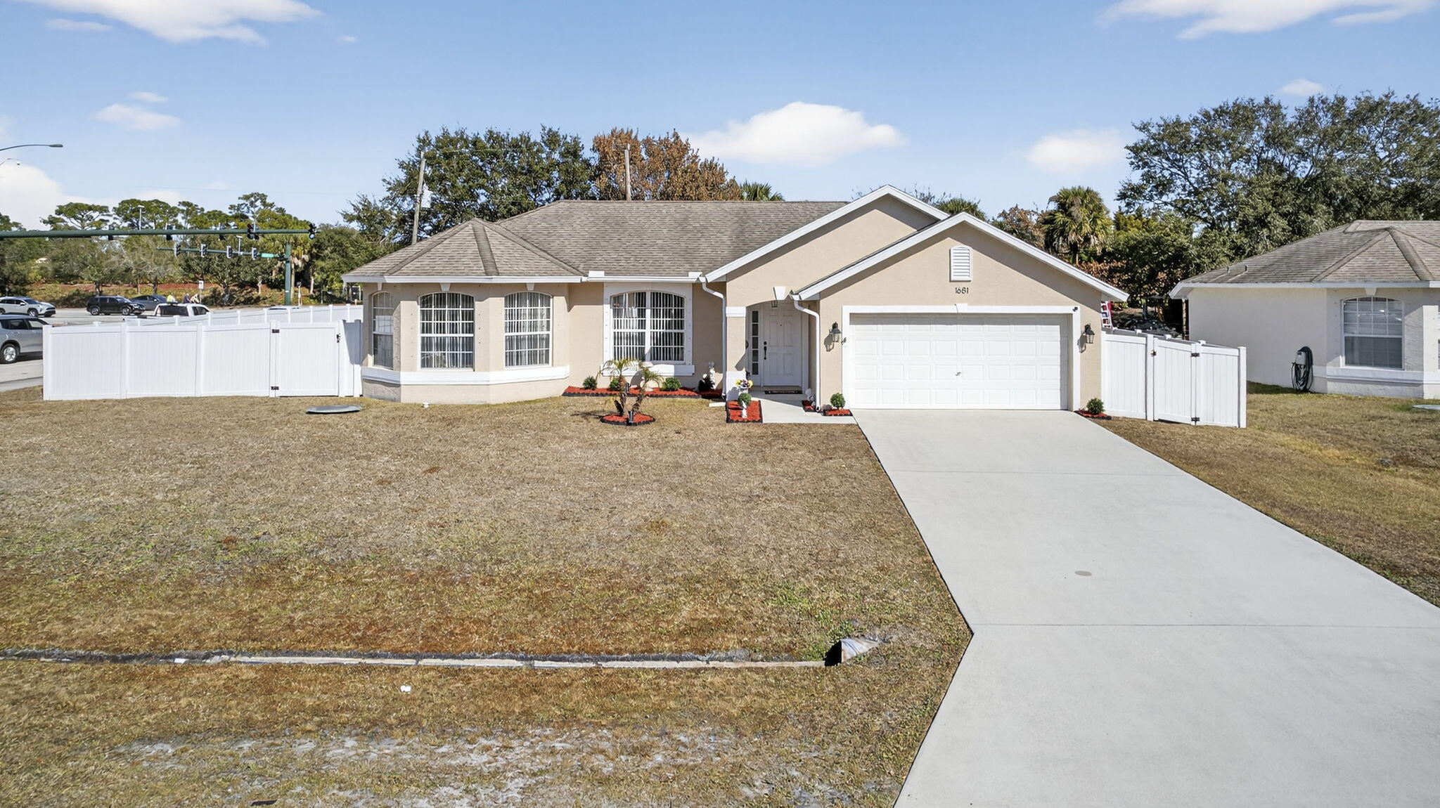 1681 SW Janette Avenue, Port St Lucie, FL, 34953/$469,900 3 1681 SW Janette Avenue