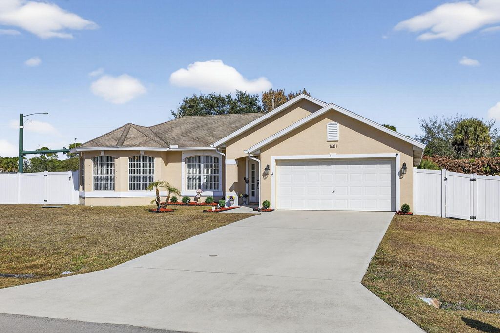 Photo of 1681 SW Janette Avenue, Port Saint Lucie, FL 34953 (MLS # R11162515)