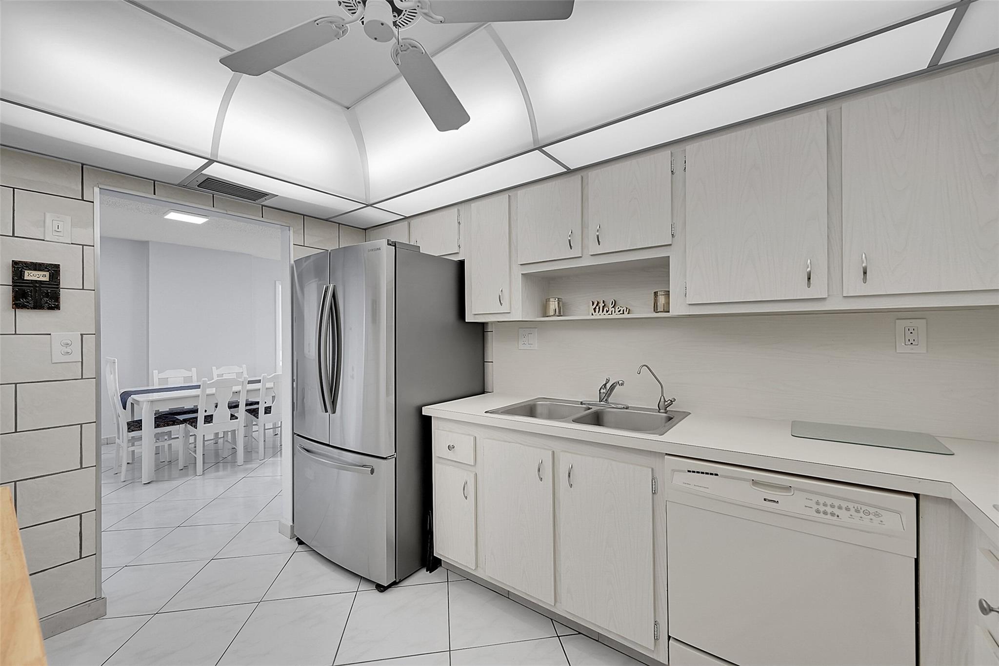 Silver Thatch Atlantic Pl - Residential Lease