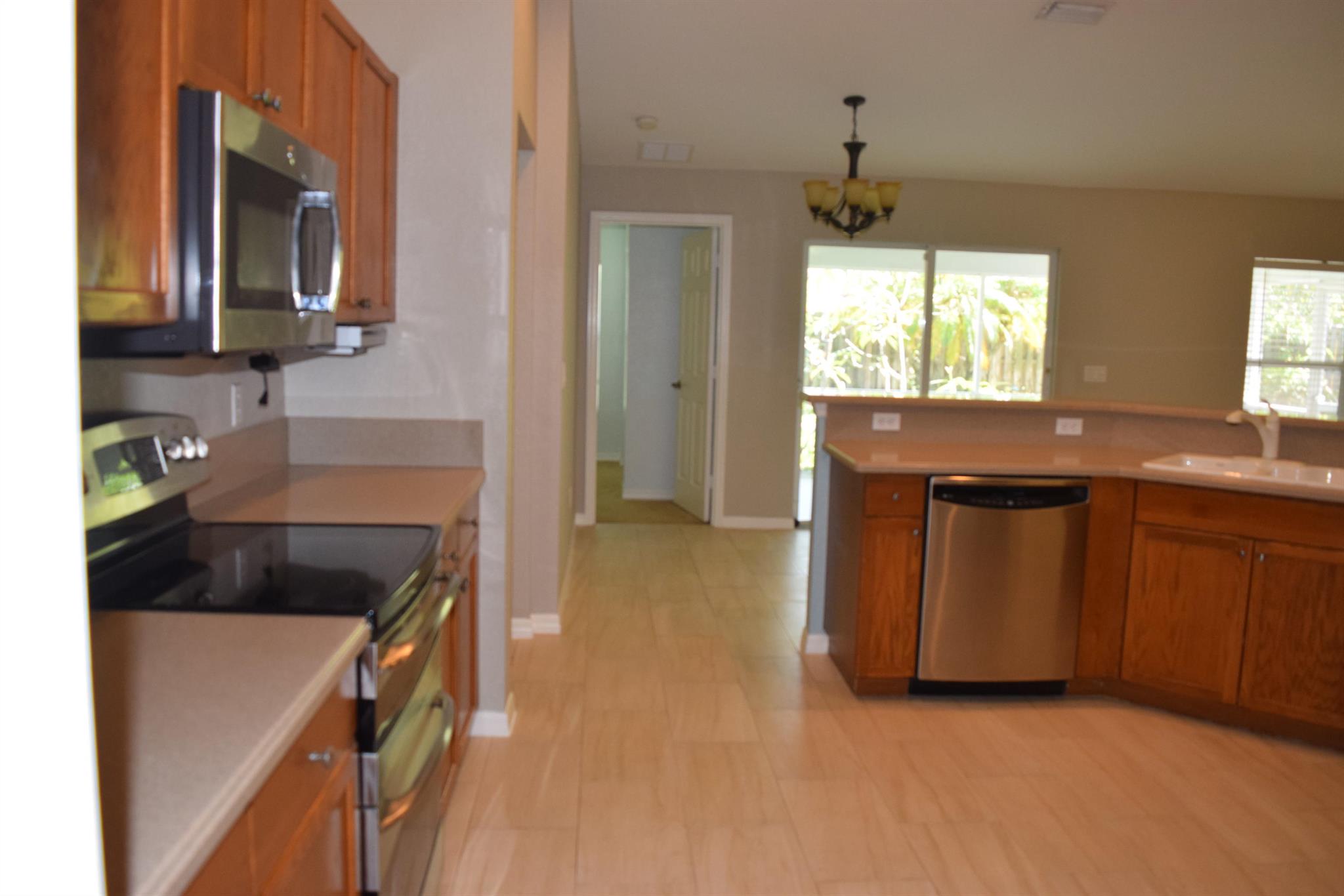 PORT ST LUCIE SECTION 19 - Residential Lease