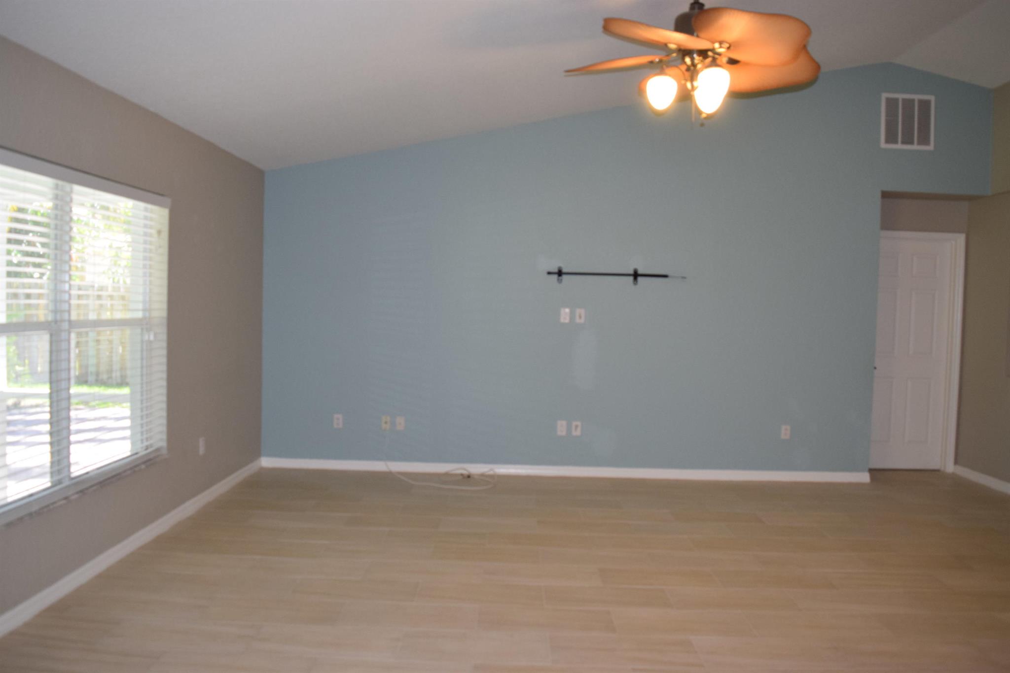 PORT ST LUCIE SECTION 19 - Residential Lease